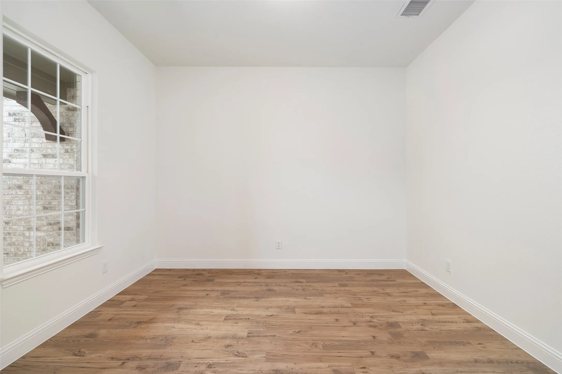 Single Family Residence For Sale in Collin County , 925 Cedar Street, Lavon, Texas 75166, 4 Bedrooms, 4 Bathrooms, 2 Garage spaces, 3,448 Sqft, built in 2026, Price $519,000, mls#21320745, Real Estate Agent in Lavon, Homes For Sale in Collin county, Homes For Sale in Lavon, Realtor in Lavon Texas, Real Estate Brokerage Independent Realty Texas, Luminita Cordes Realtor