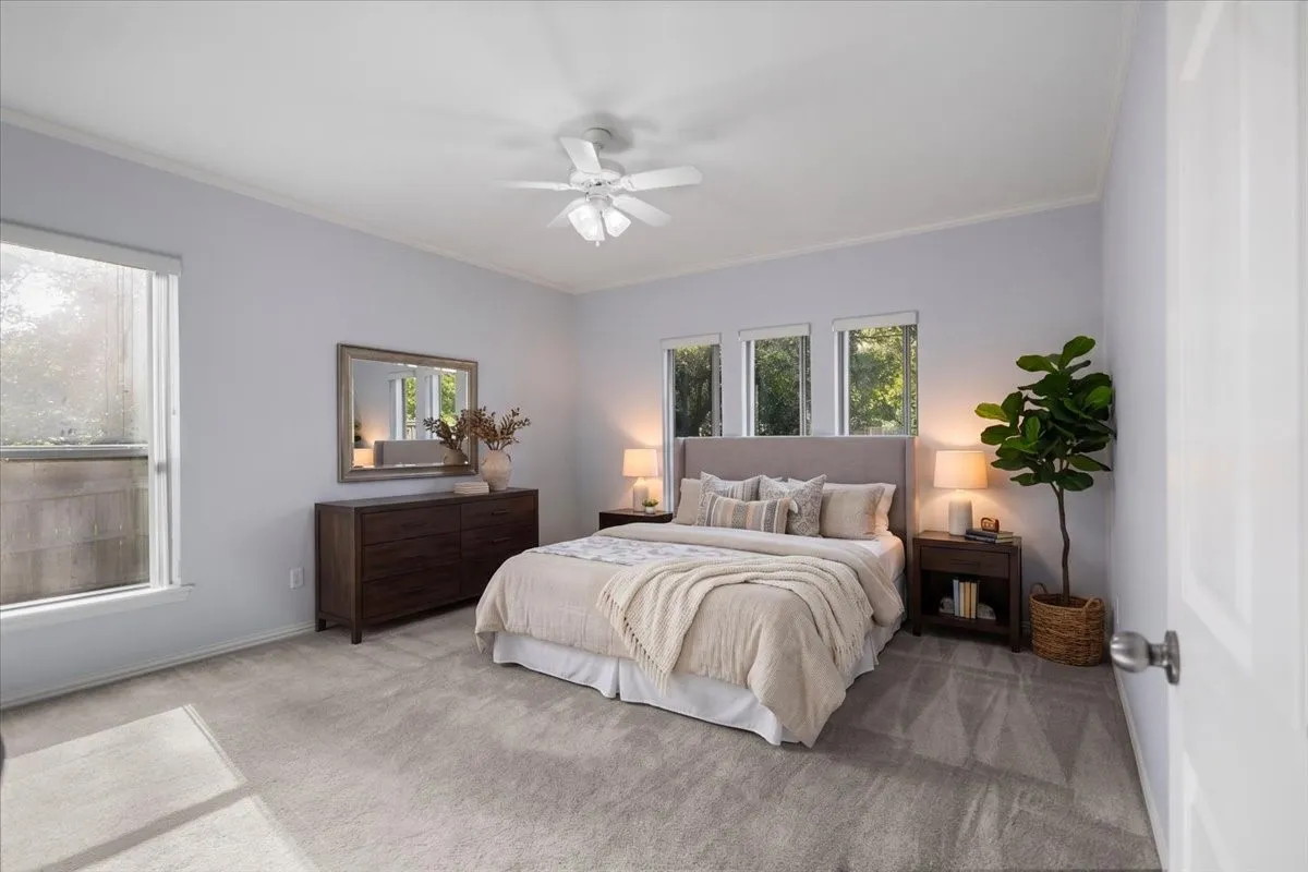 Single Family Residence For Sale in Smith County , 11831 Smallwood Drive, Flint, Texas 75762, 4 Bedroom, 4 Bathroom, 2 Garage spaces, 3,784 Sqft, built in 2005, mls#21308837, Real Estate Agent in Flint, Homes For Sale in Smith county, Homes For Sale in Flint, Realtor in Flint Texas, Real Estate Brokerage Independent Realty Texas, Luminita Cordes Realtor