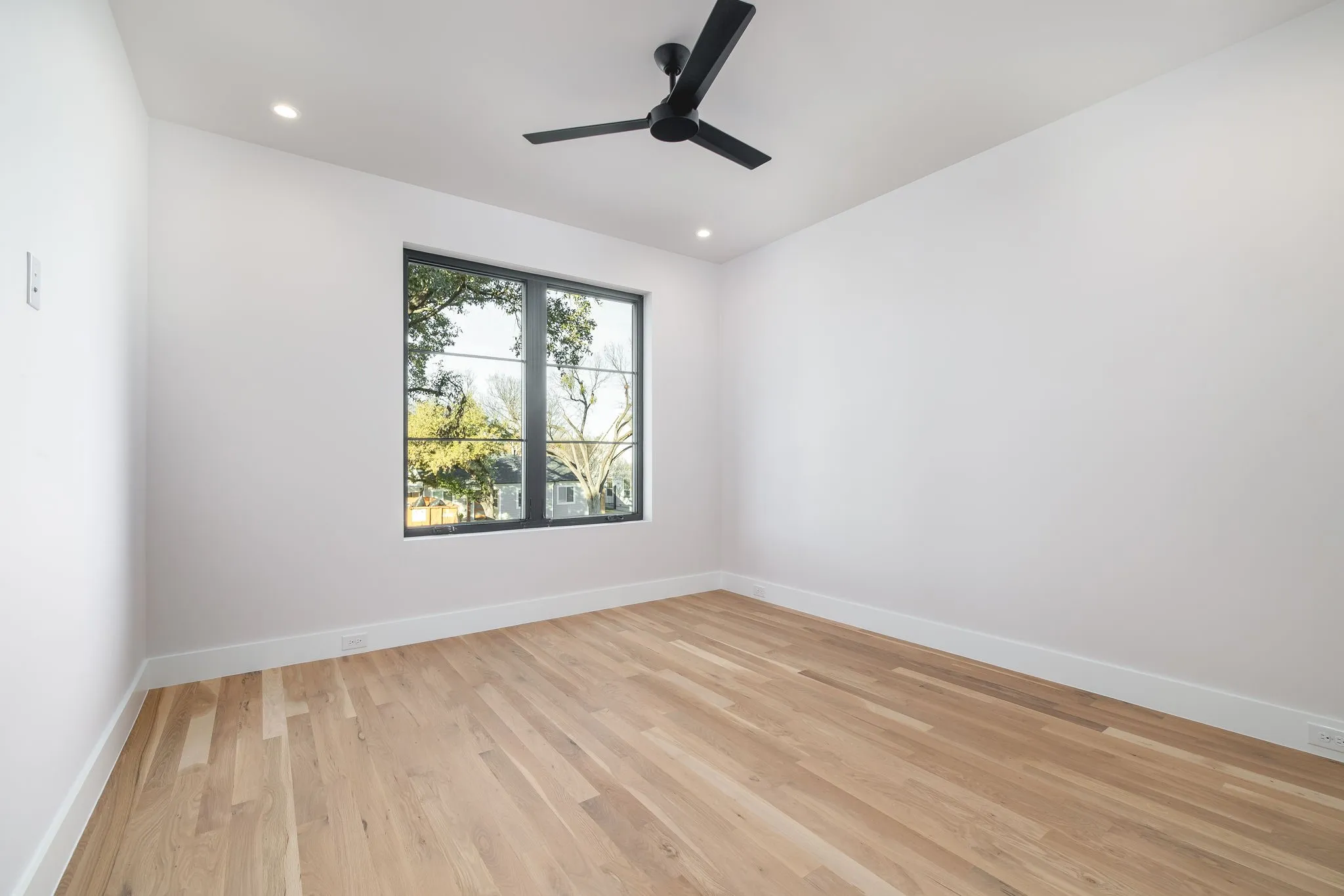 Single Family Residence For Sale in Dallas County , 3950 Rochelle Drive, Dallas, Texas 75220, 5 Bedroom, 6 Bathroom, 2 Garage spaces, 4,650 Sqft, built in 2026, mls#21320312, Real Estate Agent in Dallas, Homes For Sale in Dallas county, Homes For Sale in Dallas, Realtor in Dallas Texas, Real Estate Brokerage Independent Realty Texas, Luminita Cordes Realtor