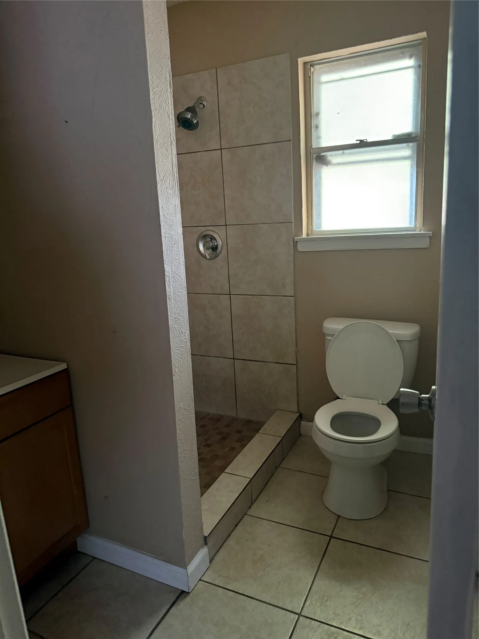 Single Family Residence For Sale in Johnson County , 107 SE Harris Street, Burleson, Texas 76028, 4 Bedroom, 2 Bathroom, 2 Garage spaces, 2,044 Sqft, built in 1963, mls#21320744, Real Estate Agent in Burleson, Homes For Sale in Johnson county, Homes For Sale in Burleson, Realtor in Burleson Texas, Real Estate Brokerage Independent Realty Texas, Luminita Cordes Realtor