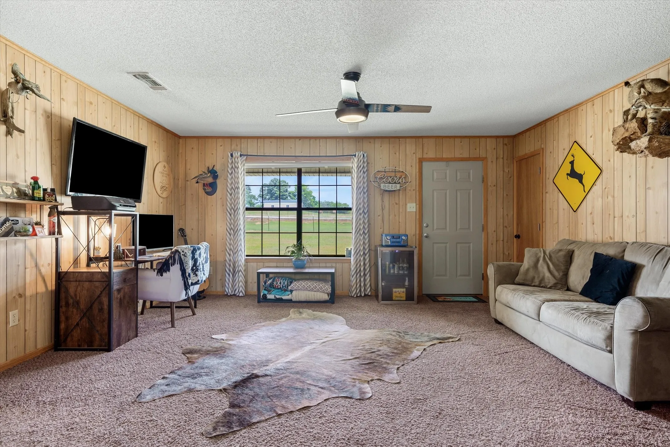 Single Family Residence For Sale in Smith County , 10929 County Road 41, Tyler, Texas 75706, 3 Bedroom, 3 Bathroom, 3 Garage spaces, 1,800 Sqft, built in 1998, mls#21319181, Real Estate Agent in Tyler, Homes For Sale in Smith county, Homes For Sale in Tyler, Realtor in Tyler Texas, Real Estate Brokerage Independent Realty Texas, Luminita Cordes Realtor