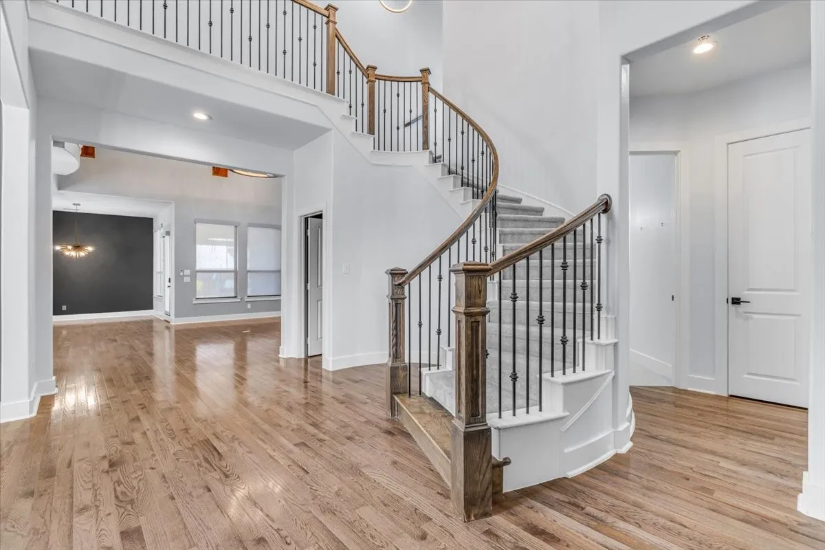 Single Family Residence For Sale in Denton County , 4049 Covent Garden Lane, Frisco, Texas 75034, 5 Bedroom, 6 Bathroom, 3 Garage spaces, 5,002 Sqft, built in 2017, mls#21320528, Real Estate Agent in Frisco, Homes For Sale in Denton county, Homes For Sale in Frisco, Realtor in Frisco Texas, Real Estate Brokerage Independent Realty Texas, Luminita Cordes Realtor