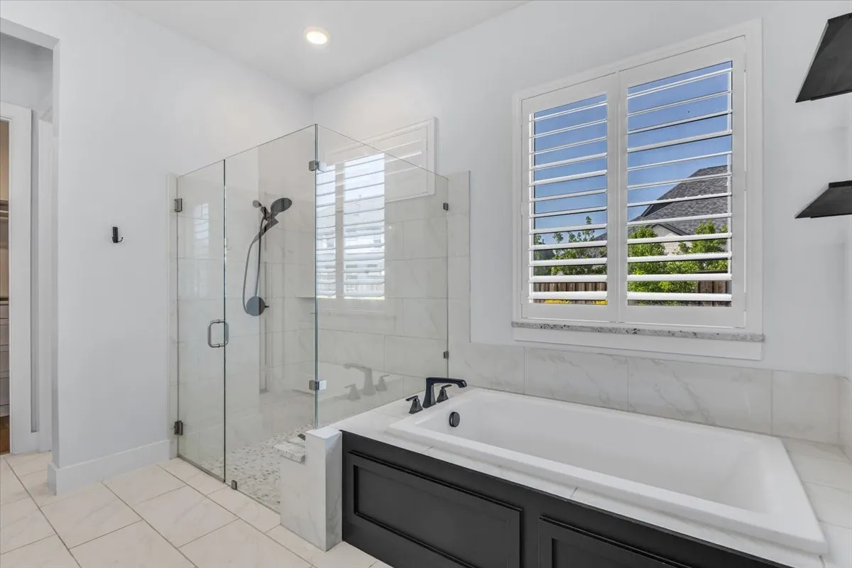 Single Family Residence For Sale in Denton County , 4049 Covent Garden Lane, Frisco, Texas 75034, 5 Bedroom, 6 Bathroom, 3 Garage spaces, 5,002 Sqft, built in 2017, mls#21320528, Real Estate Agent in Frisco, Homes For Sale in Denton county, Homes For Sale in Frisco, Realtor in Frisco Texas, Real Estate Brokerage Independent Realty Texas, Luminita Cordes Realtor