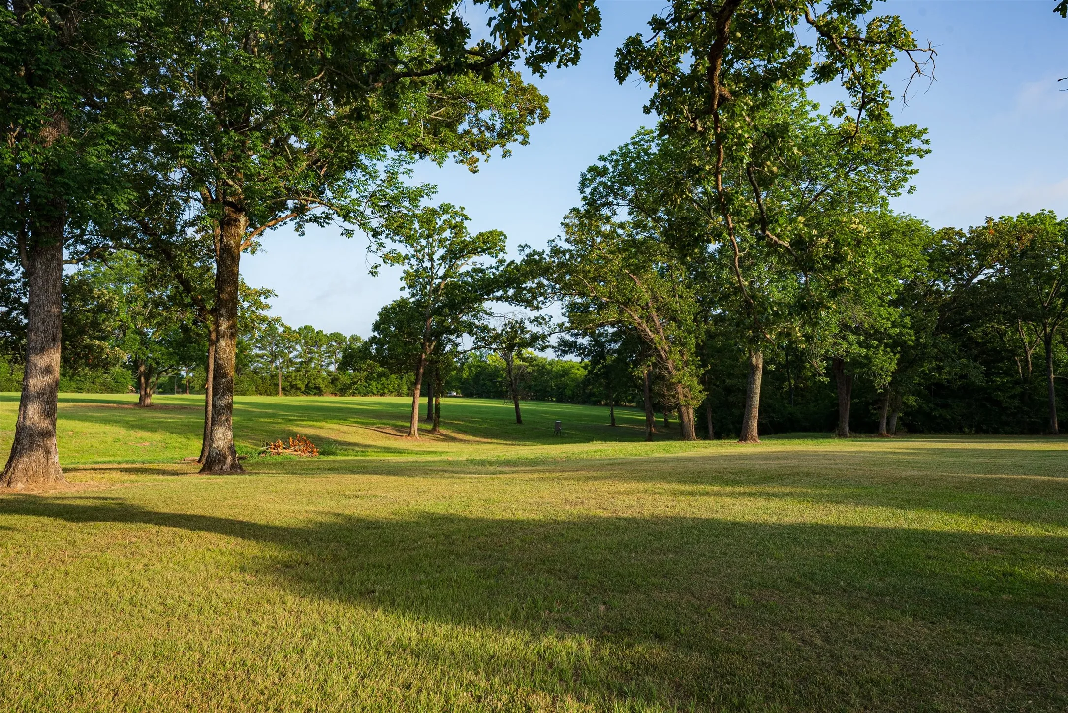 Farm For Sale in Van Zandt County , 10457 State Highway 110, Van, Texas 75790, 3 Bedroom, 3 Bathroom, 1 Garage spaces, 2,360 Sqft, built in 2009, mls#21319661, Real Estate Agent in Van, Homes For Sale in Van Zandt county, Homes For Sale in Van, Realtor in Van Texas, Real Estate Brokerage Independent Realty Texas, Luminita Cordes Realtor