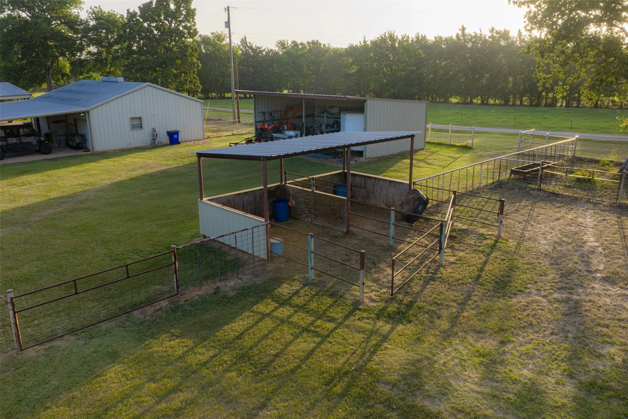 Farm For Sale in Van Zandt County , 10457 State Highway 110, Van, Texas 75790, 3 Bedroom, 3 Bathroom, 1 Garage spaces, 2,360 Sqft, built in 2009, mls#21319661, Real Estate Agent in Van, Homes For Sale in Van Zandt county, Homes For Sale in Van, Realtor in Van Texas, Real Estate Brokerage Independent Realty Texas, Luminita Cordes Realtor