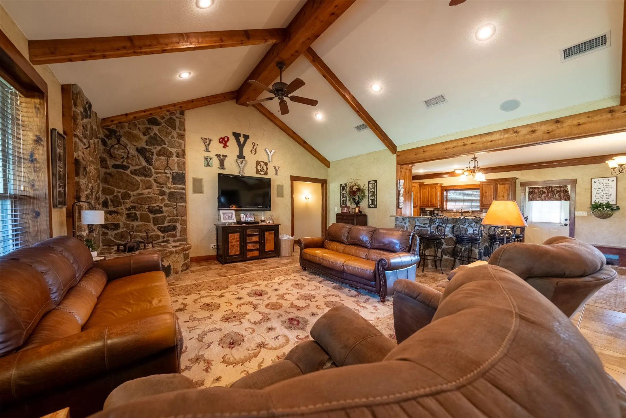 Farm For Sale in Van Zandt County , 10457 State Highway 110, Van, Texas 75790, 3 Bedroom, 3 Bathroom, 1 Garage spaces, 2,360 Sqft, built in 2009, mls#21319661, Real Estate Agent in Van, Homes For Sale in Van Zandt county, Homes For Sale in Van, Realtor in Van Texas, Real Estate Brokerage Independent Realty Texas, Luminita Cordes Realtor