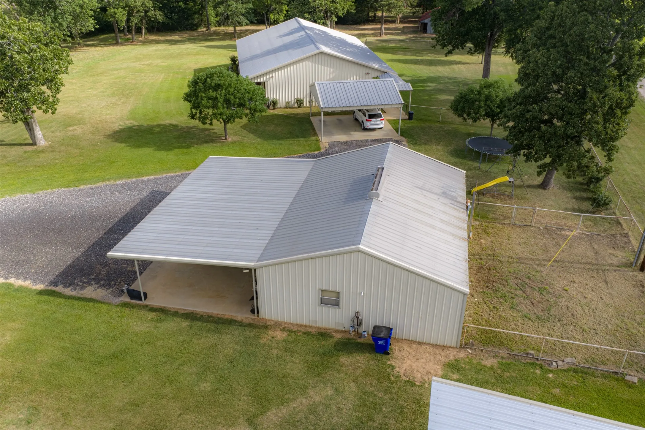 Farm For Sale in Van Zandt County , 10457 State Highway 110, Van, Texas 75790, 3 Bedroom, 3 Bathroom, 1 Garage spaces, 2,360 Sqft, built in 2009, mls#21319661, Real Estate Agent in Van, Homes For Sale in Van Zandt county, Homes For Sale in Van, Realtor in Van Texas, Real Estate Brokerage Independent Realty Texas, Luminita Cordes Realtor