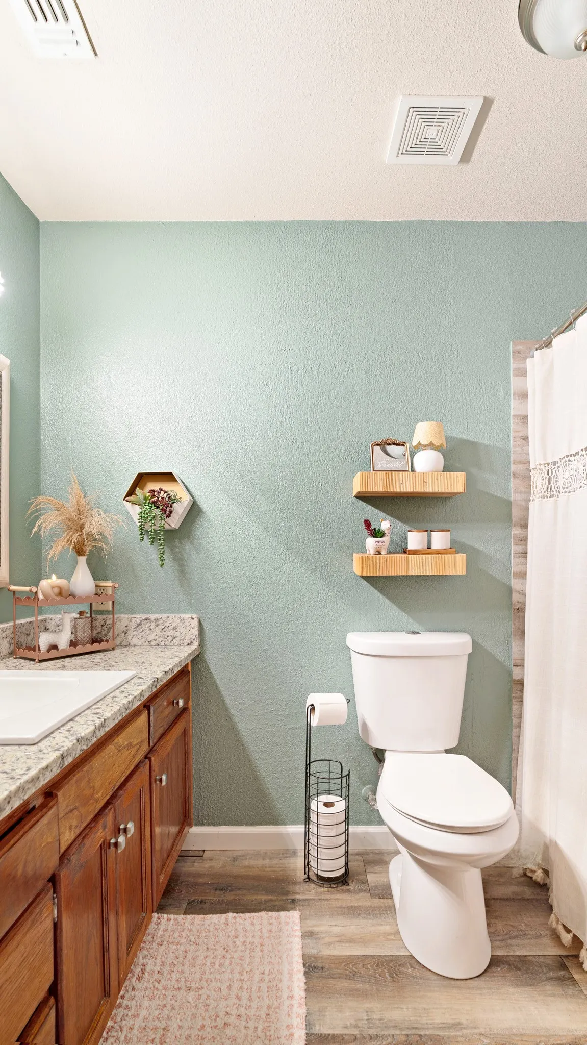 Single Family Residence For Sale in Lamar County , 544 Turtle Creek, Reno, Texas 75462, 3 Bedroom, 2 Bathroom, 2 Garage spaces, 1,565 Sqft, built in 0, mls#21320157, Real Estate Agent in Reno, Homes For Sale in Lamar county, Homes For Sale in Reno, Realtor in Reno Texas, Real Estate Brokerage Independent Realty Texas, Luminita Cordes Realtor