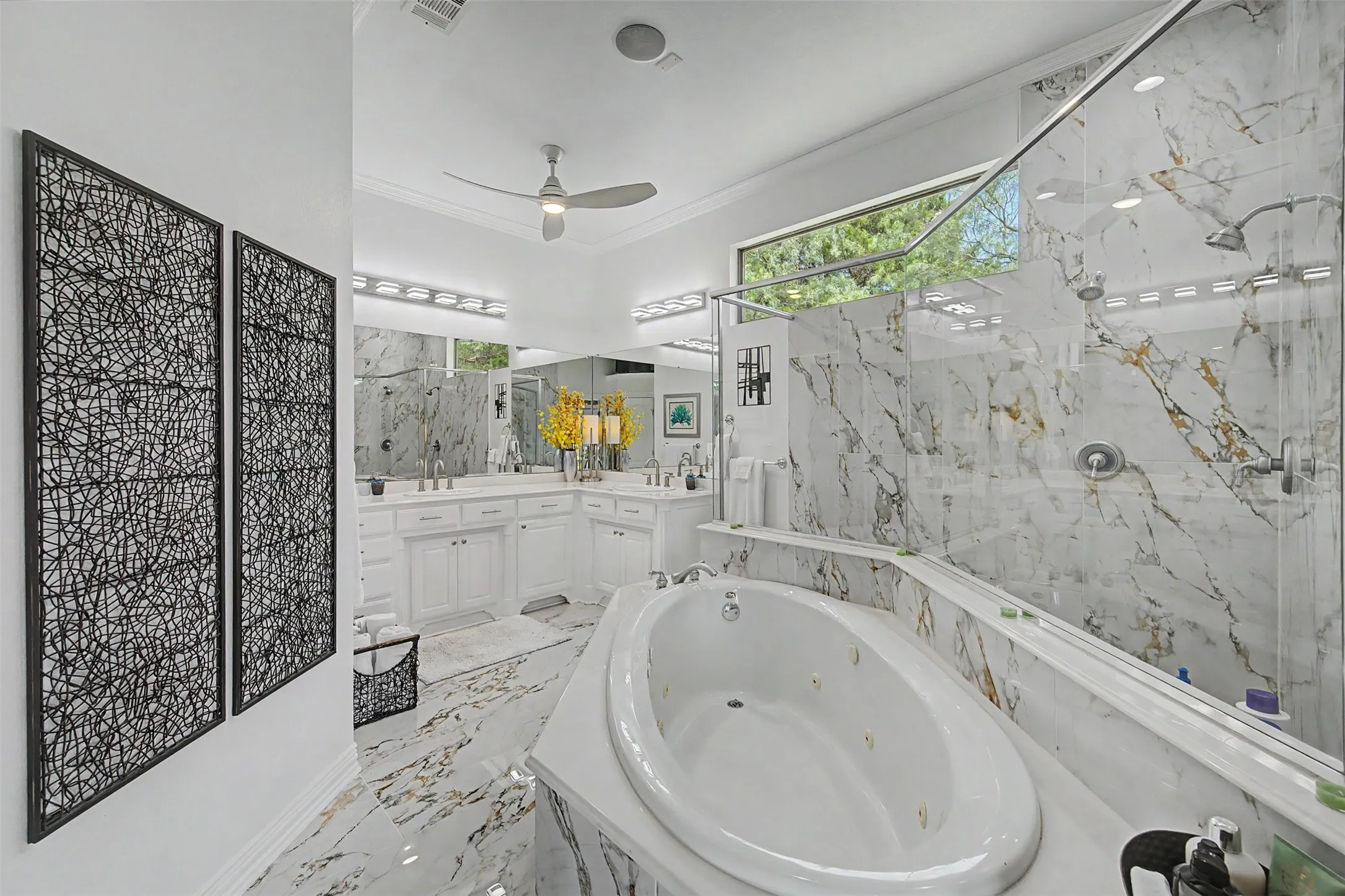 Single Family Residence For Sale in Dallas County , 1529 Cypress Bend Drive, Cedar Hill, Texas 75104, 3 Bedroom, 3 Bathroom, 3 Garage spaces, 2,736 Sqft, built in 2002, mls#21317554, Real Estate Agent in Cedar Hill, Homes For Sale in Dallas county, Homes For Sale in Cedar Hill, Realtor in Cedar Hill Texas, Real Estate Brokerage Independent Realty Texas, Luminita Cordes Realtor