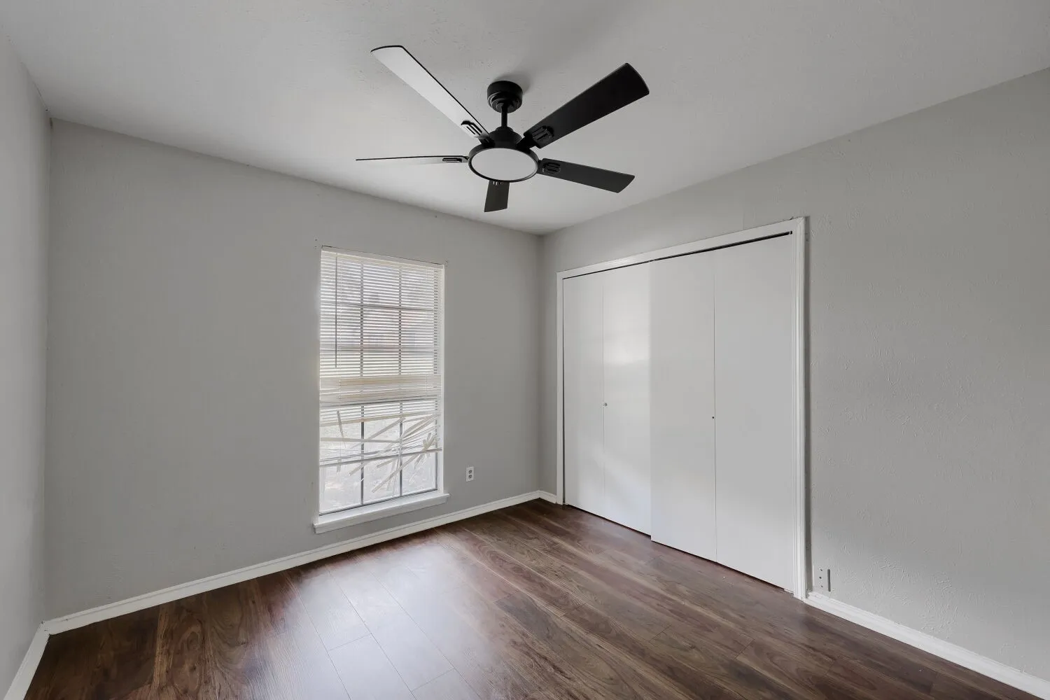 Single Family Residence For Rent in Dallas County , 1005 Whitewater Trail, De Soto, Texas 75115, 3 Bedroom, 2 Bathroom, 2 Garage spaces, 1,966 Sqft, built in 1984, mls#21320720, Real Estate Agent in De Soto, Homes For Rent in Dallas county, Homes For Rent in De Soto, Realtor in De Soto Texas, Real Estate Brokerage Independent Realty Texas, Luminita Cordes Realtor