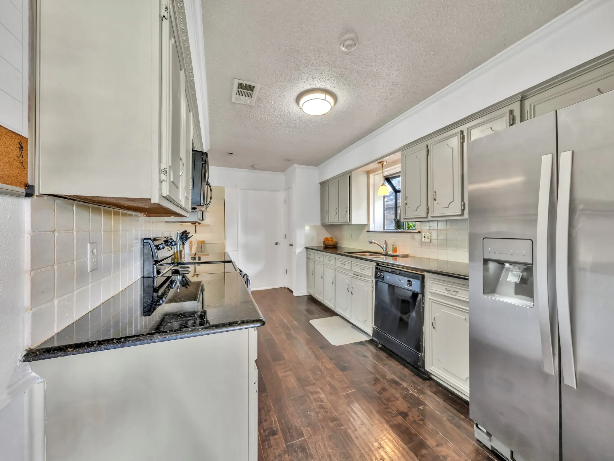 Single Family Residence For Sale in Collin County , 2500 Stonemoss Drive, Plano, Texas 75075, 4 Bedroom, 2 Bathroom, 2 Garage spaces, 2,309 Sqft, built in 1973, mls#21316315, Real Estate Agent in Plano, Homes For Sale in Collin county, Homes For Sale in Plano, Realtor in Plano Texas, Real Estate Brokerage Independent Realty Texas, Luminita Cordes Realtor