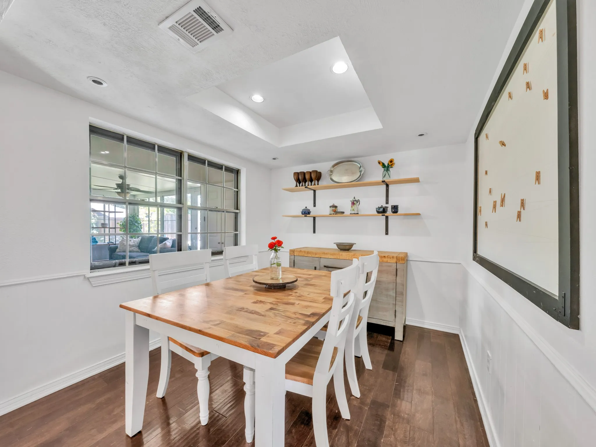 Single Family Residence For Sale in Collin County , 2500 Stonemoss Drive, Plano, Texas 75075, 4 Bedroom, 2 Bathroom, 2 Garage spaces, 2,309 Sqft, built in 1973, mls#21316315, Real Estate Agent in Plano, Homes For Sale in Collin county, Homes For Sale in Plano, Realtor in Plano Texas, Real Estate Brokerage Independent Realty Texas, Luminita Cordes Realtor