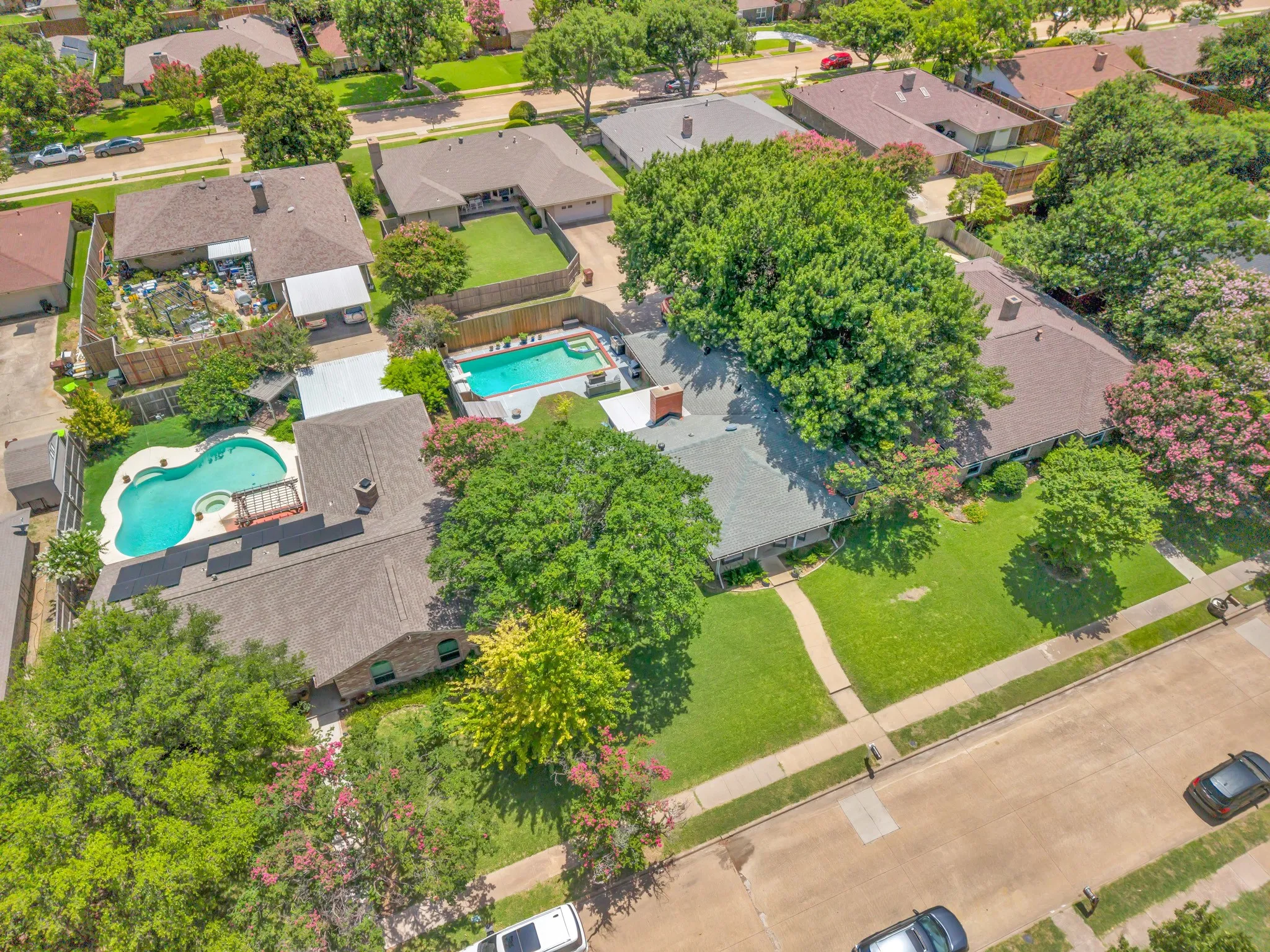 Single Family Residence For Sale in Collin County , 2500 Stonemoss Drive, Plano, Texas 75075, 4 Bedroom, 2 Bathroom, 2 Garage spaces, 2,309 Sqft, built in 1973, mls#21316315, Real Estate Agent in Plano, Homes For Sale in Collin county, Homes For Sale in Plano, Realtor in Plano Texas, Real Estate Brokerage Independent Realty Texas, Luminita Cordes Realtor