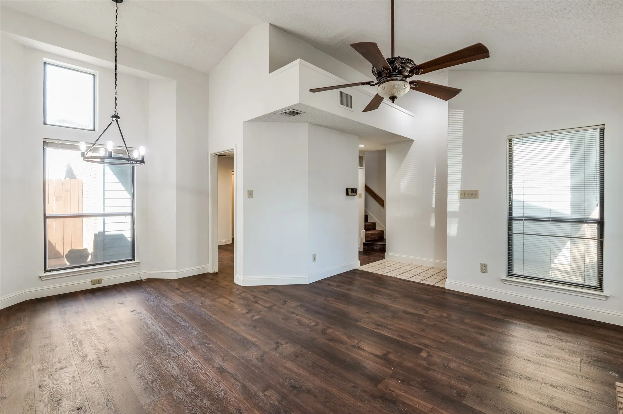 Condominium For Sale in Collin County , 17490 Meandering Way 2203, Dallas, Texas 75252, 3 Bedrooms, 3 Bathrooms, 2 Garage spaces, 1,178 Sqft, built in 1983, Price $249,000, mls#21318696, Real Estate Agent in Dallas, Homes For Sale in Collin county, Homes For Sale in Dallas, Realtor in Dallas Texas, Real Estate Brokerage Independent Realty Texas, Luminita Cordes Realtor