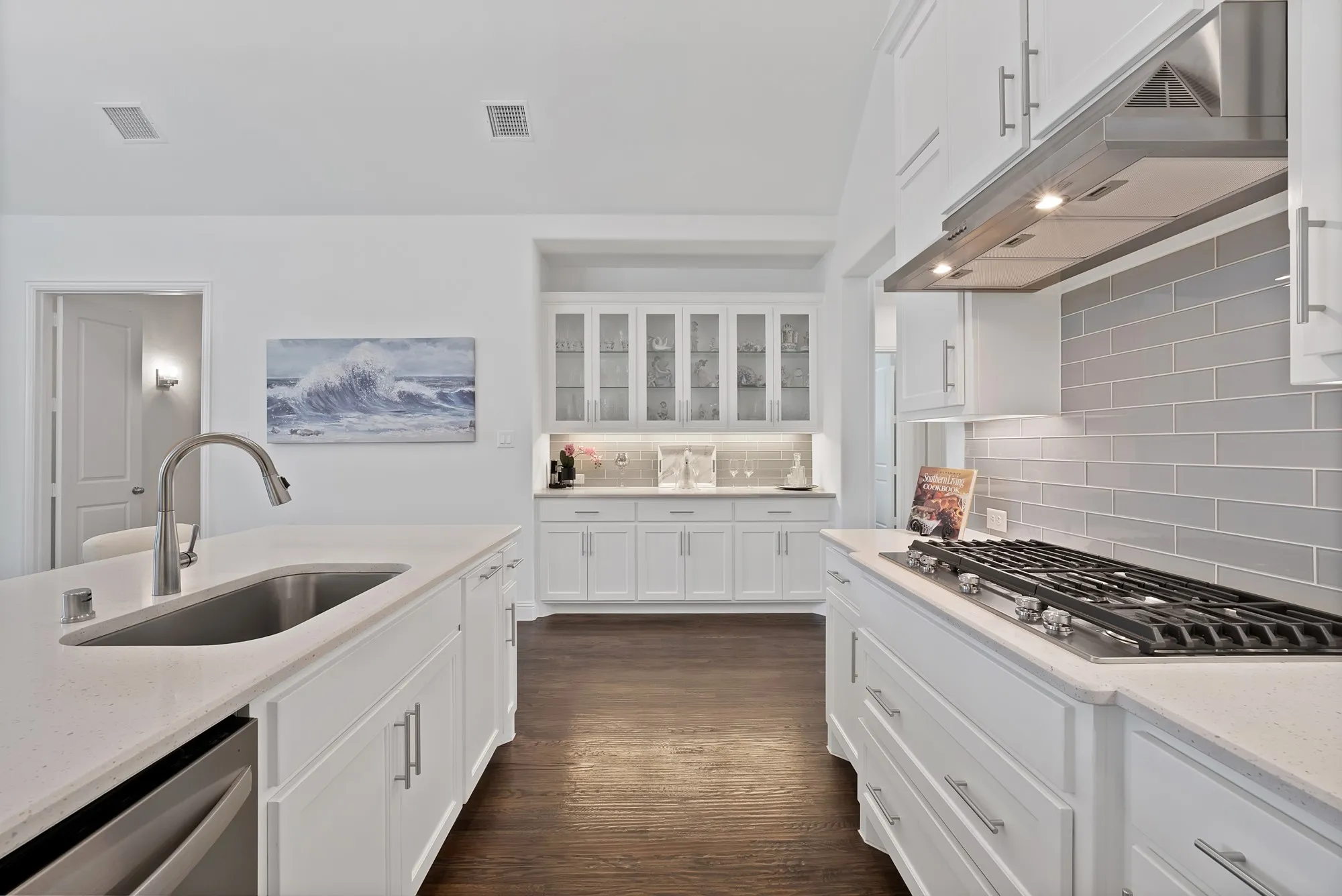 Single Family Residence For Sale in Denton County , 8260 Halifax, The Colony, Texas 75056, 3 Bedroom, 4 Bathroom, 2 Garage spaces, 2,540 Sqft, built in 2020, mls#21320689, Real Estate Agent in The Colony, Homes For Sale in Denton county, Homes For Sale in The Colony, Realtor in The Colony Texas, Real Estate Brokerage Independent Realty Texas, Luminita Cordes Realtor