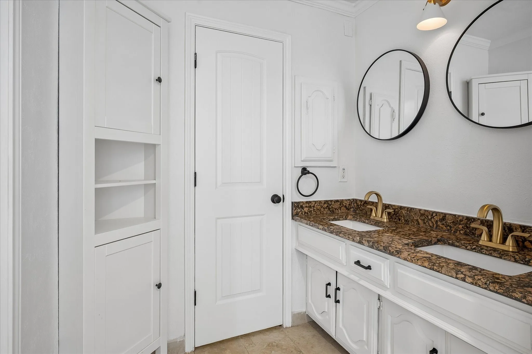 Single Family Residence For Sale in Dallas County , 6506 Kathleen Court, Garland, Texas 75044, 4 Bedroom, 3 Bathroom, 2 Garage spaces, 2,500 Sqft, built in 1975, mls#21319127, Real Estate Agent in Garland, Homes For Sale in Dallas county, Homes For Sale in Garland, Realtor in Garland Texas, Real Estate Brokerage Independent Realty Texas, Luminita Cordes Realtor