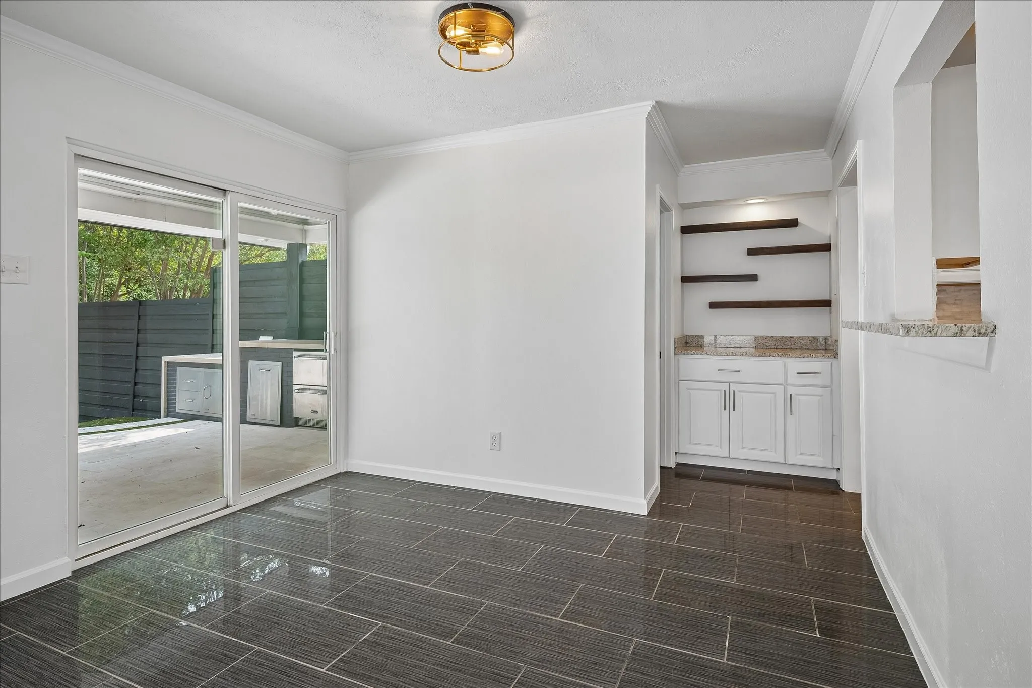 Single Family Residence For Sale in Dallas County , 6506 Kathleen Court, Garland, Texas 75044, 4 Bedroom, 3 Bathroom, 2 Garage spaces, 2,500 Sqft, built in 1975, mls#21319127, Real Estate Agent in Garland, Homes For Sale in Dallas county, Homes For Sale in Garland, Realtor in Garland Texas, Real Estate Brokerage Independent Realty Texas, Luminita Cordes Realtor