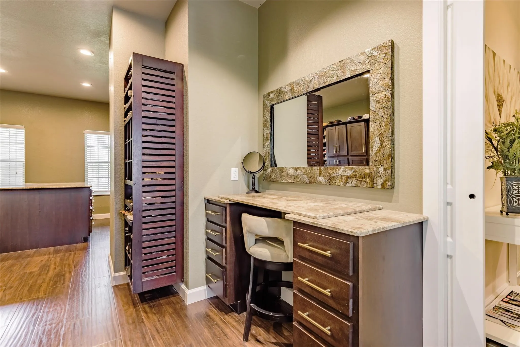 Custom built-in vanity