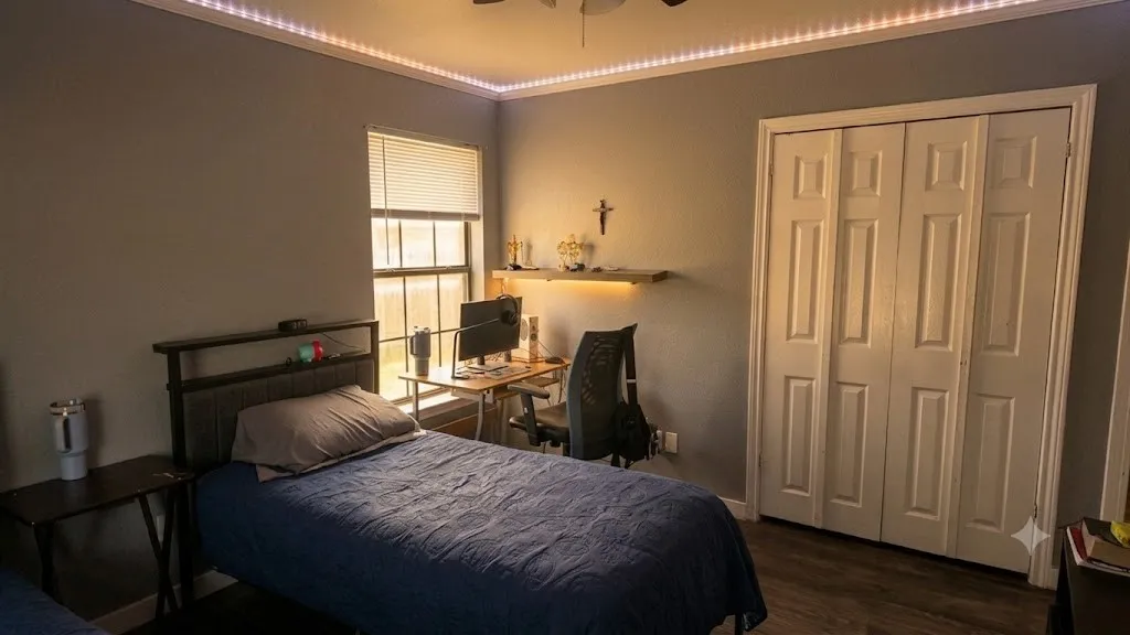 Wood-finish flooring complementing a neutral wall color