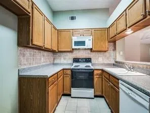 Single Family Residence For Rent in Dallas County , 524 Grace, Coppell, Texas 75019, 2 Bedroom, 2 Bathroom, 1 Garage spaces, 1,201 Sqft, built in 1985, mls#21317316, Real Estate Agent in Coppell, Homes For Rent in Dallas county, Homes For Rent in Coppell, Realtor in Coppell Texas, Real Estate Brokerage Independent Realty Texas, Luminita Cordes Realtor