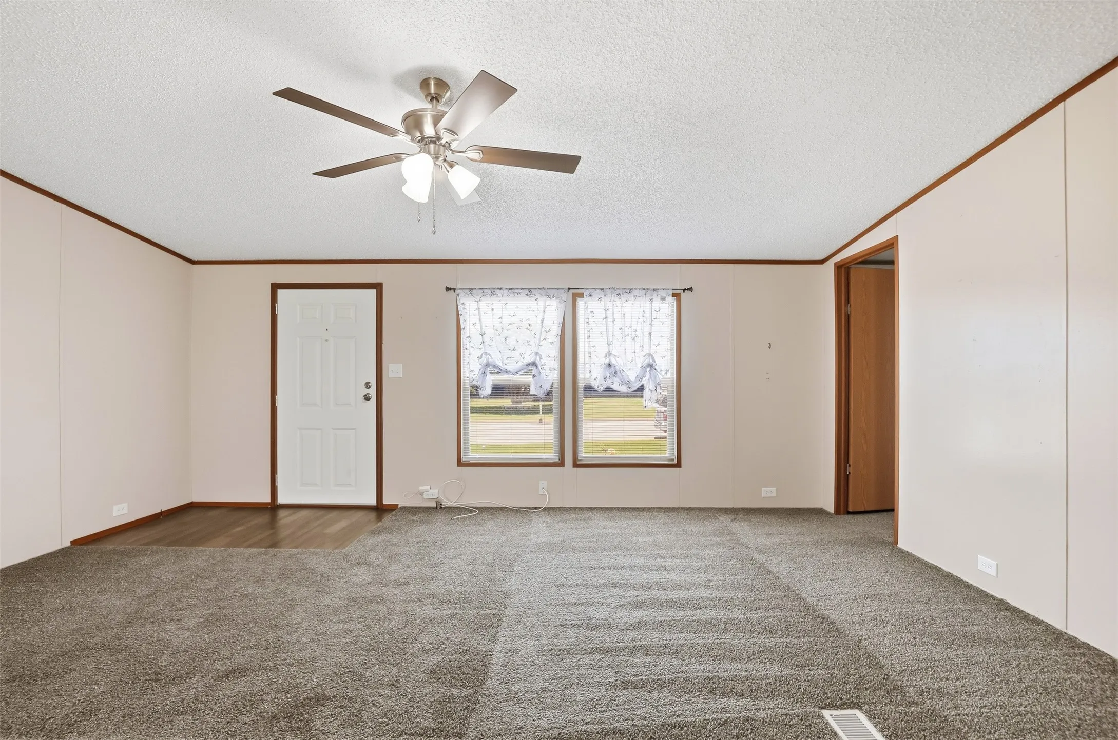 Mobile Home For Sale in Johnson County , 1408 Old Bridge Road, Cleburne, Texas 76033, 3 Bedroom, 2 Bathroom, Garage spaces, 1,408 Sqft, built in 2018, mls#21319212, Real Estate Agent in Cleburne, Homes For Sale in Johnson county, Homes For Sale in Cleburne, Realtor in Cleburne Texas, Real Estate Brokerage Independent Realty Texas, Luminita Cordes Realtor