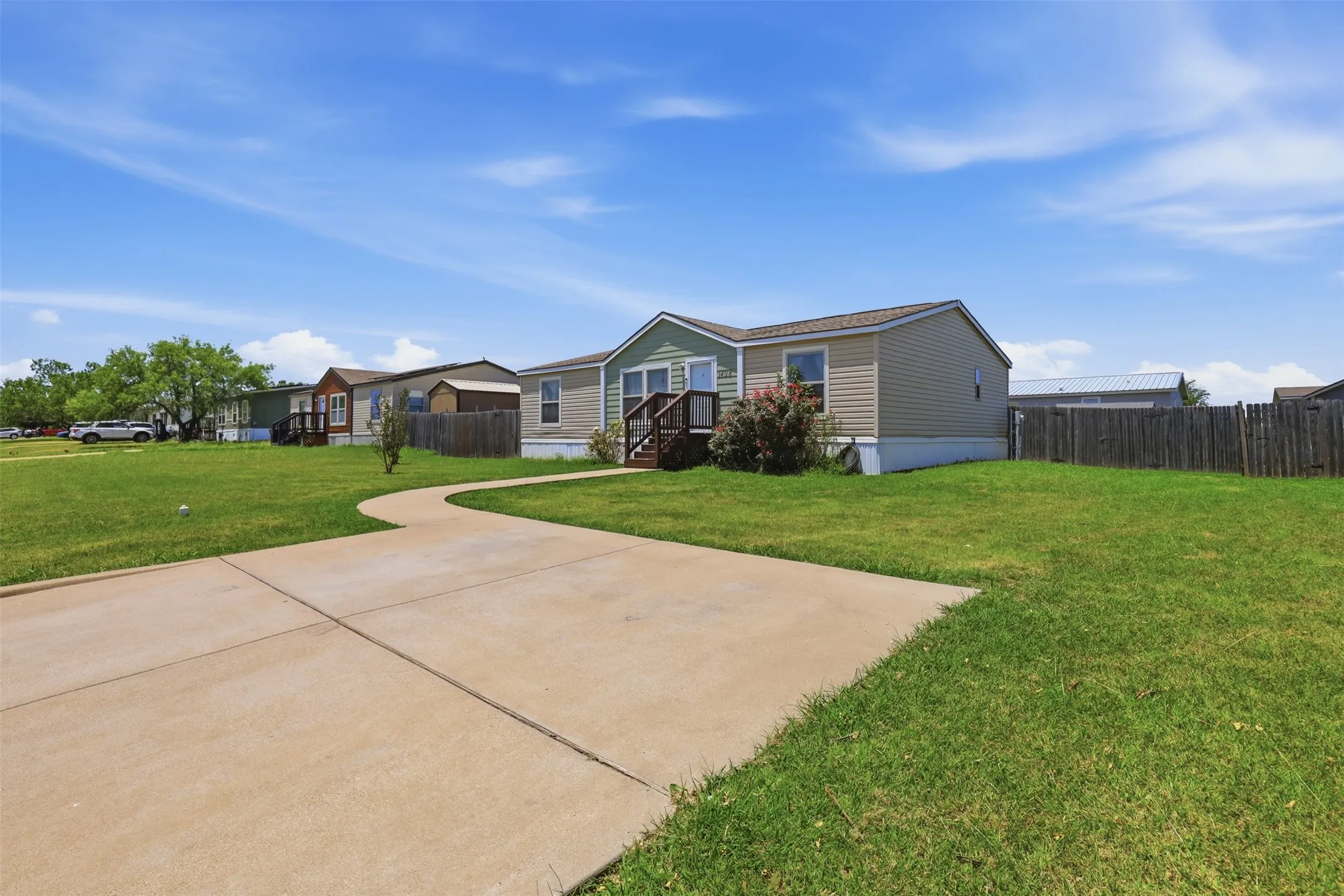 Mobile Home For Sale in Johnson County , 1408 Old Bridge Road, Cleburne, Texas 76033, 3 Bedroom, 2 Bathroom, Garage spaces, 1,408 Sqft, built in 2018, mls#21319212, Real Estate Agent in Cleburne, Homes For Sale in Johnson county, Homes For Sale in Cleburne, Realtor in Cleburne Texas, Real Estate Brokerage Independent Realty Texas, Luminita Cordes Realtor