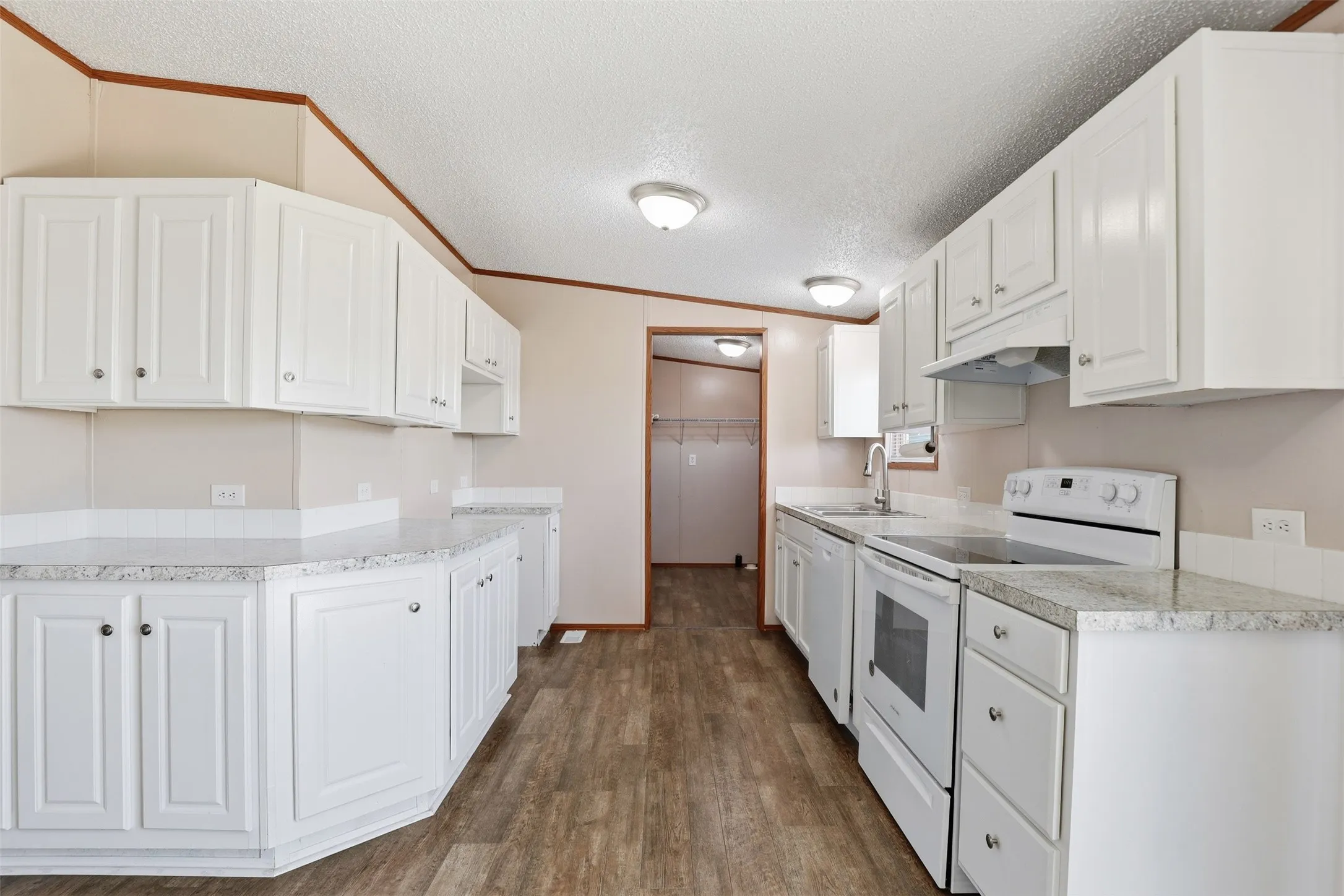 Mobile Home For Sale in Johnson County , 1408 Old Bridge Road, Cleburne, Texas 76033, 3 Bedroom, 2 Bathroom, Garage spaces, 1,408 Sqft, built in 2018, mls#21319212, Real Estate Agent in Cleburne, Homes For Sale in Johnson county, Homes For Sale in Cleburne, Realtor in Cleburne Texas, Real Estate Brokerage Independent Realty Texas, Luminita Cordes Realtor
