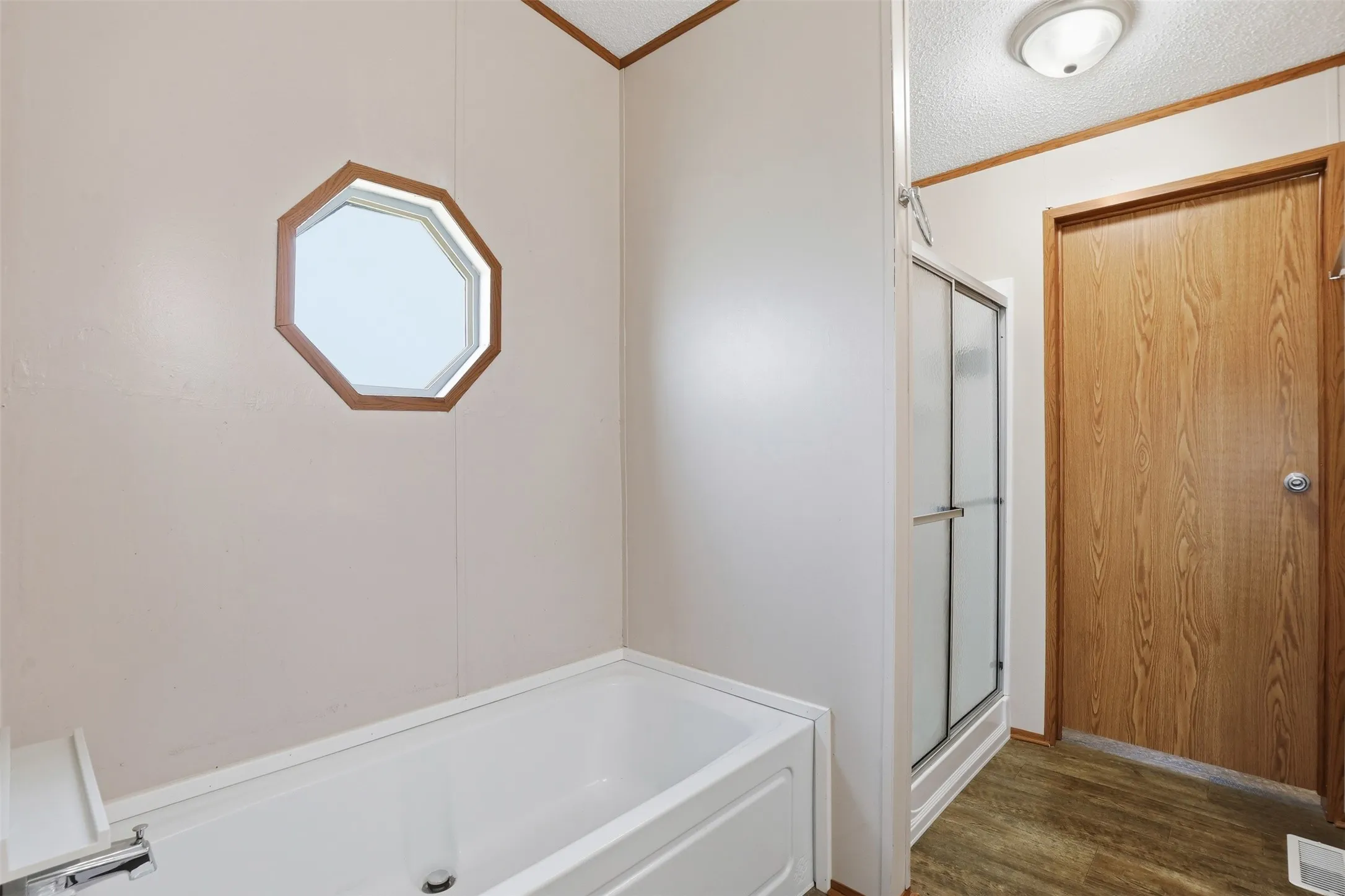 Mobile Home For Sale in Johnson County , 1408 Old Bridge Road, Cleburne, Texas 76033, 3 Bedroom, 2 Bathroom, Garage spaces, 1,408 Sqft, built in 2018, mls#21319212, Real Estate Agent in Cleburne, Homes For Sale in Johnson county, Homes For Sale in Cleburne, Realtor in Cleburne Texas, Real Estate Brokerage Independent Realty Texas, Luminita Cordes Realtor