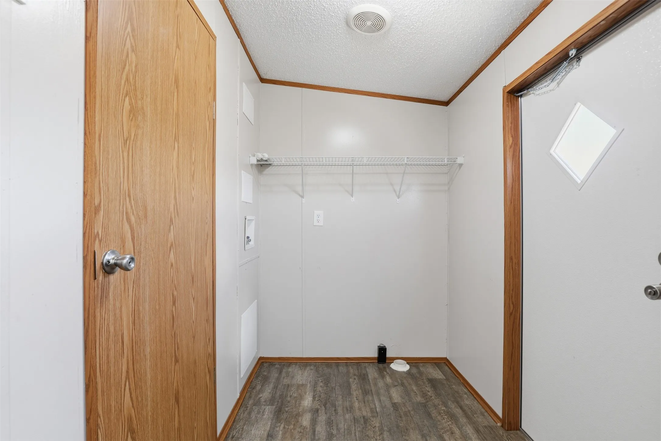 Mobile Home For Sale in Johnson County , 1408 Old Bridge Road, Cleburne, Texas 76033, 3 Bedroom, 2 Bathroom, Garage spaces, 1,408 Sqft, built in 2018, mls#21319212, Real Estate Agent in Cleburne, Homes For Sale in Johnson county, Homes For Sale in Cleburne, Realtor in Cleburne Texas, Real Estate Brokerage Independent Realty Texas, Luminita Cordes Realtor