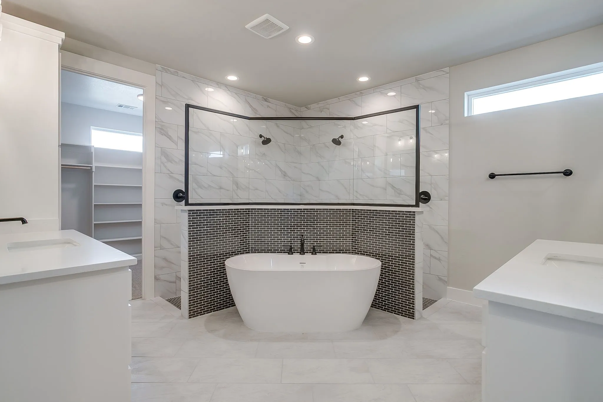 Single Family Residence For Sale in Ellis County , 10121 Baldy Mountain Drive, Waxahachie, Texas 75167, 4 Bedrooms, 3 Bathrooms, 3 Garage spaces, 2,969 Sqft, built in 2026, Price $705,984, mls#21320756, Real Estate Agent in Waxahachie, Homes For Sale in Ellis county, Homes For Sale in Waxahachie, Realtor in Waxahachie Texas, Real Estate Brokerage Independent Realty Texas, Luminita Cordes Realtor