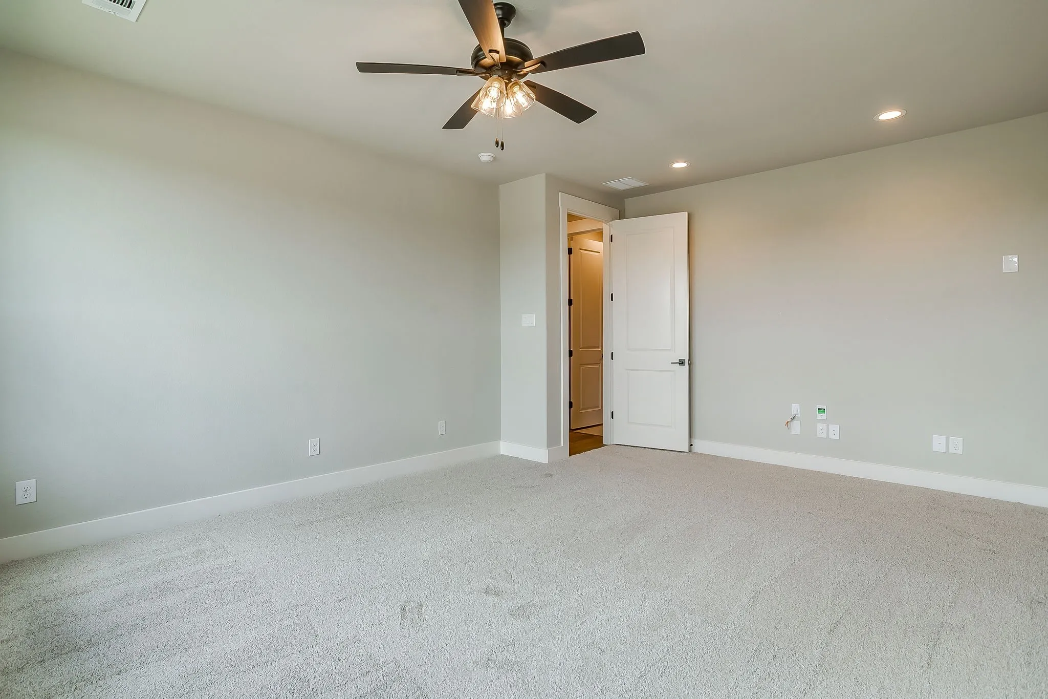 Single Family Residence For Sale in Ellis County , 10121 Baldy Mountain Drive, Waxahachie, Texas 75167, 4 Bedrooms, 3 Bathrooms, 3 Garage spaces, 2,969 Sqft, built in 2026, Price $705,984, mls#21320756, Real Estate Agent in Waxahachie, Homes For Sale in Ellis county, Homes For Sale in Waxahachie, Realtor in Waxahachie Texas, Real Estate Brokerage Independent Realty Texas, Luminita Cordes Realtor