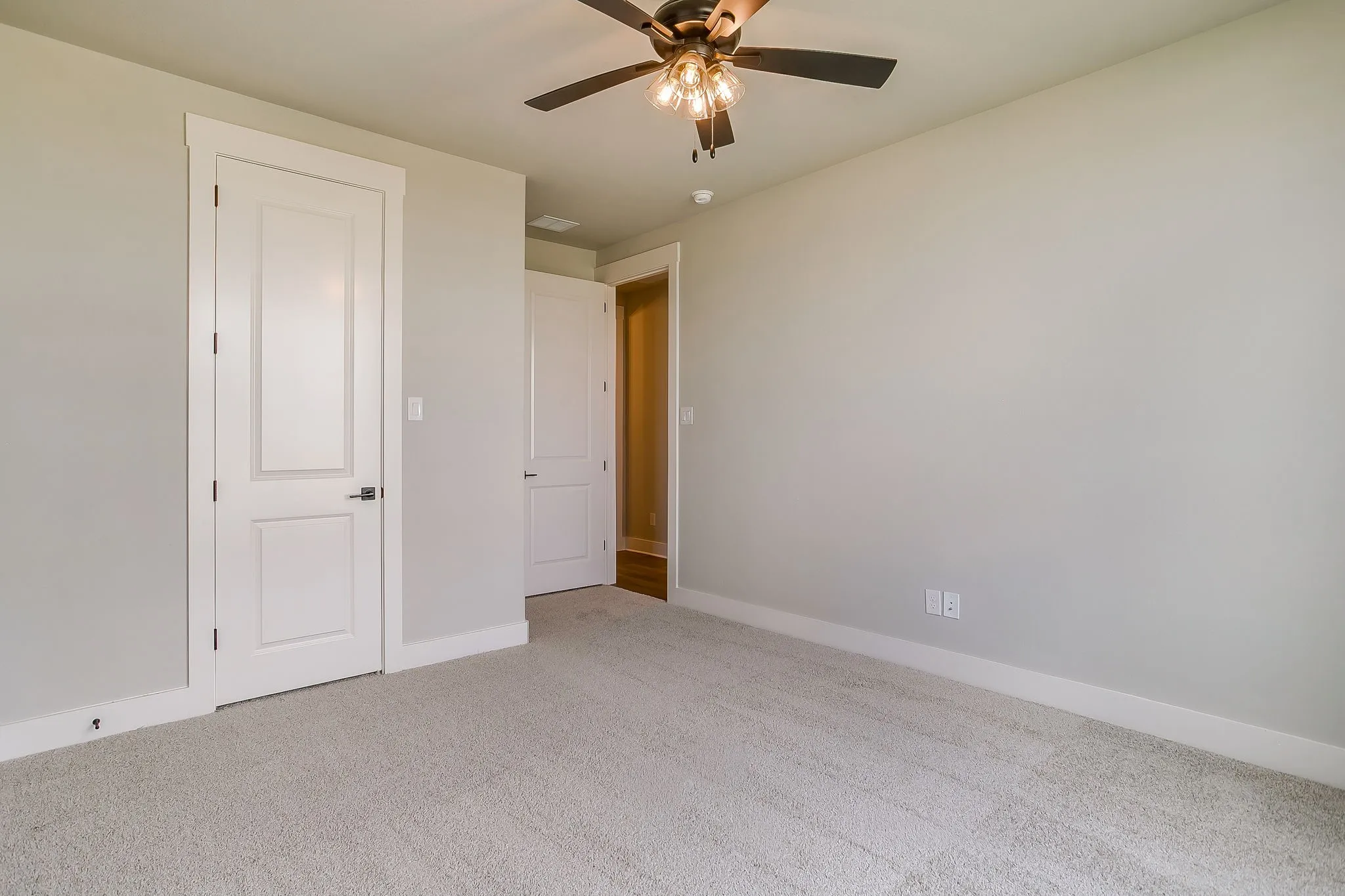 Single Family Residence For Sale in Ellis County , 10121 Baldy Mountain Drive, Waxahachie, Texas 75167, 4 Bedrooms, 3 Bathrooms, 3 Garage spaces, 2,969 Sqft, built in 2026, Price $705,984, mls#21320756, Real Estate Agent in Waxahachie, Homes For Sale in Ellis county, Homes For Sale in Waxahachie, Realtor in Waxahachie Texas, Real Estate Brokerage Independent Realty Texas, Luminita Cordes Realtor