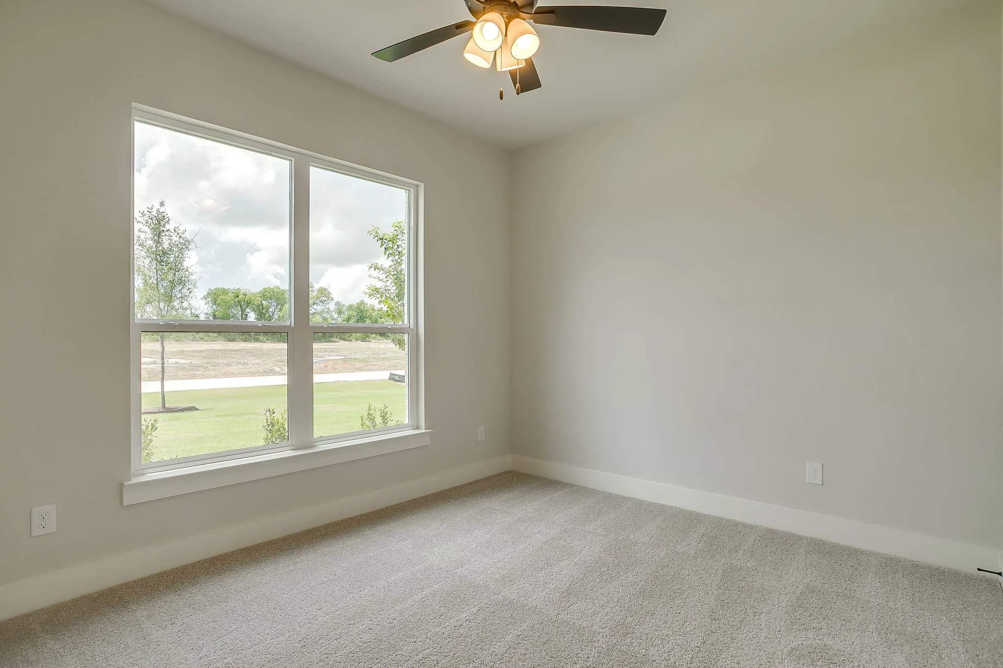 Single Family Residence For Sale in Ellis County , 10100 Bartlett Peak Drive, Waxahachie, Texas 75167, 4 Bedrooms, 4 Bathrooms, 3 Garage spaces, 2,404 Sqft, built in 2026, Price $619,990, mls#21320718, Real Estate Agent in Waxahachie, Homes For Sale in Ellis county, Homes For Sale in Waxahachie, Realtor in Waxahachie Texas, Real Estate Brokerage Independent Realty Texas, Luminita Cordes Realtor