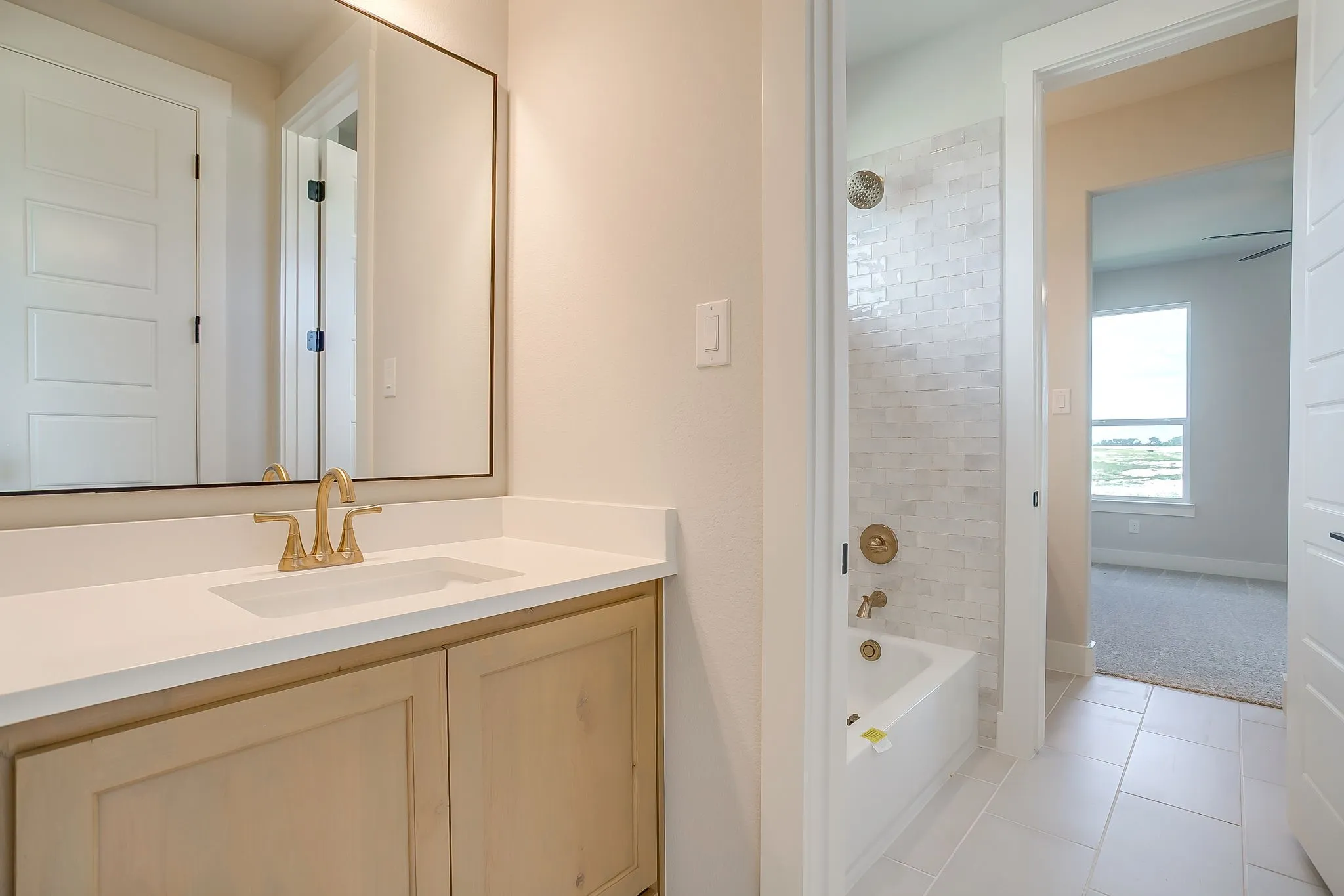 Single Family Residence For Sale in Ellis County , 10100 Bartlett Peak Drive, Waxahachie, Texas 75167, 4 Bedrooms, 4 Bathrooms, 3 Garage spaces, 2,404 Sqft, built in 2026, Price $619,990, mls#21320718, Real Estate Agent in Waxahachie, Homes For Sale in Ellis county, Homes For Sale in Waxahachie, Realtor in Waxahachie Texas, Real Estate Brokerage Independent Realty Texas, Luminita Cordes Realtor