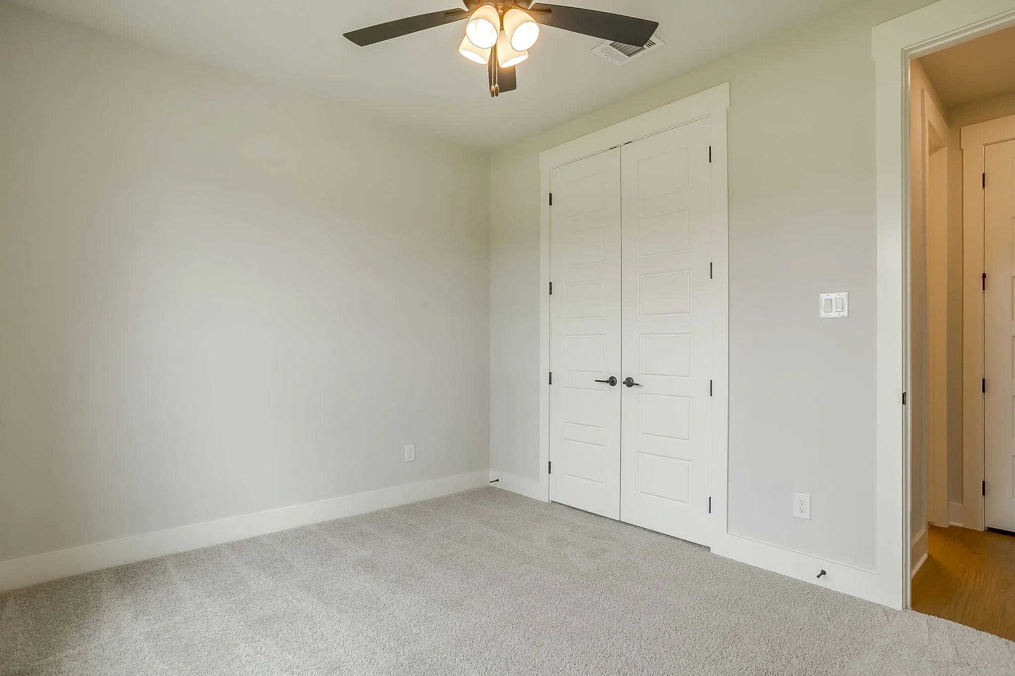 Single Family Residence For Sale in Ellis County , 10100 Bartlett Peak Drive, Waxahachie, Texas 75167, 4 Bedrooms, 4 Bathrooms, 3 Garage spaces, 2,404 Sqft, built in 2026, Price $619,990, mls#21320718, Real Estate Agent in Waxahachie, Homes For Sale in Ellis county, Homes For Sale in Waxahachie, Realtor in Waxahachie Texas, Real Estate Brokerage Independent Realty Texas, Luminita Cordes Realtor