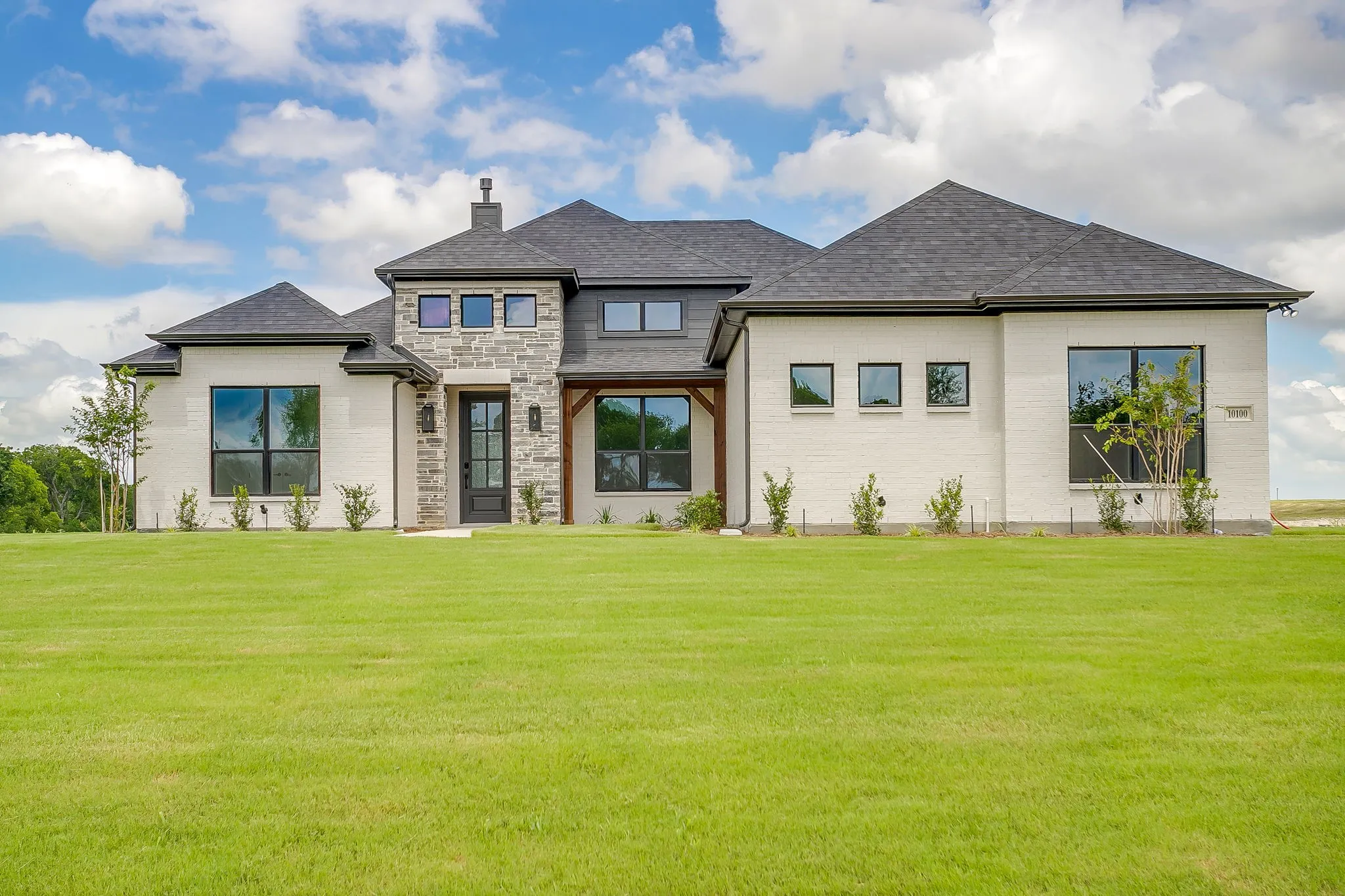 Single Family Residence For Sale in Ellis County , 10100 Bartlett Peak Drive, Waxahachie, Texas 75167, 4 Bedrooms, 4 Bathrooms, 3 Garage spaces, 2,404 Sqft, built in 2026, Price $619,990, mls#21320718, Real Estate Agent in Waxahachie, Homes For Sale in Ellis county, Homes For Sale in Waxahachie, Realtor in Waxahachie Texas, Real Estate Brokerage Independent Realty Texas, Luminita Cordes Realtor