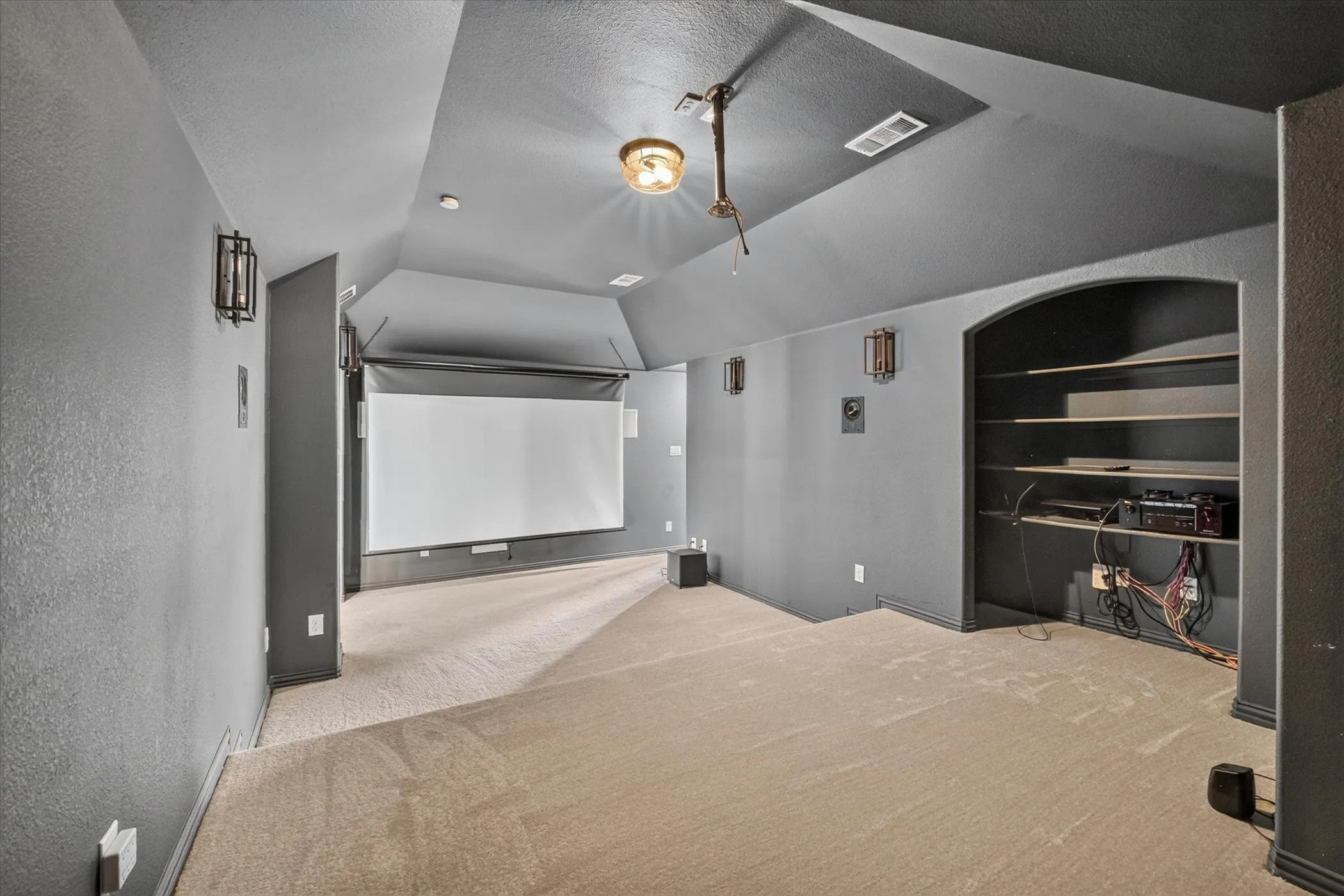 Single Family Residence For Sale in Collin County , 560 Featherstone Lane, Prosper, Texas 75078, 5 Bedroom, 4 Bathroom, 3 Garage spaces, 4,838 Sqft, built in 2018, mls#21311468, Real Estate Agent in Prosper, Homes For Sale in Collin county, Homes For Sale in Prosper, Realtor in Prosper Texas, Real Estate Brokerage Independent Realty Texas, Luminita Cordes Realtor