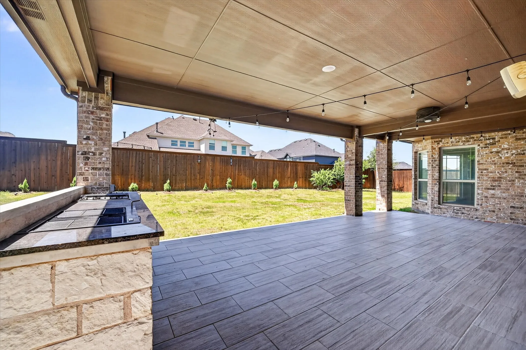 Single Family Residence For Sale in Collin County , 560 Featherstone Lane, Prosper, Texas 75078, 5 Bedroom, 4 Bathroom, 3 Garage spaces, 4,838 Sqft, built in 2018, mls#21311468, Real Estate Agent in Prosper, Homes For Sale in Collin county, Homes For Sale in Prosper, Realtor in Prosper Texas, Real Estate Brokerage Independent Realty Texas, Luminita Cordes Realtor