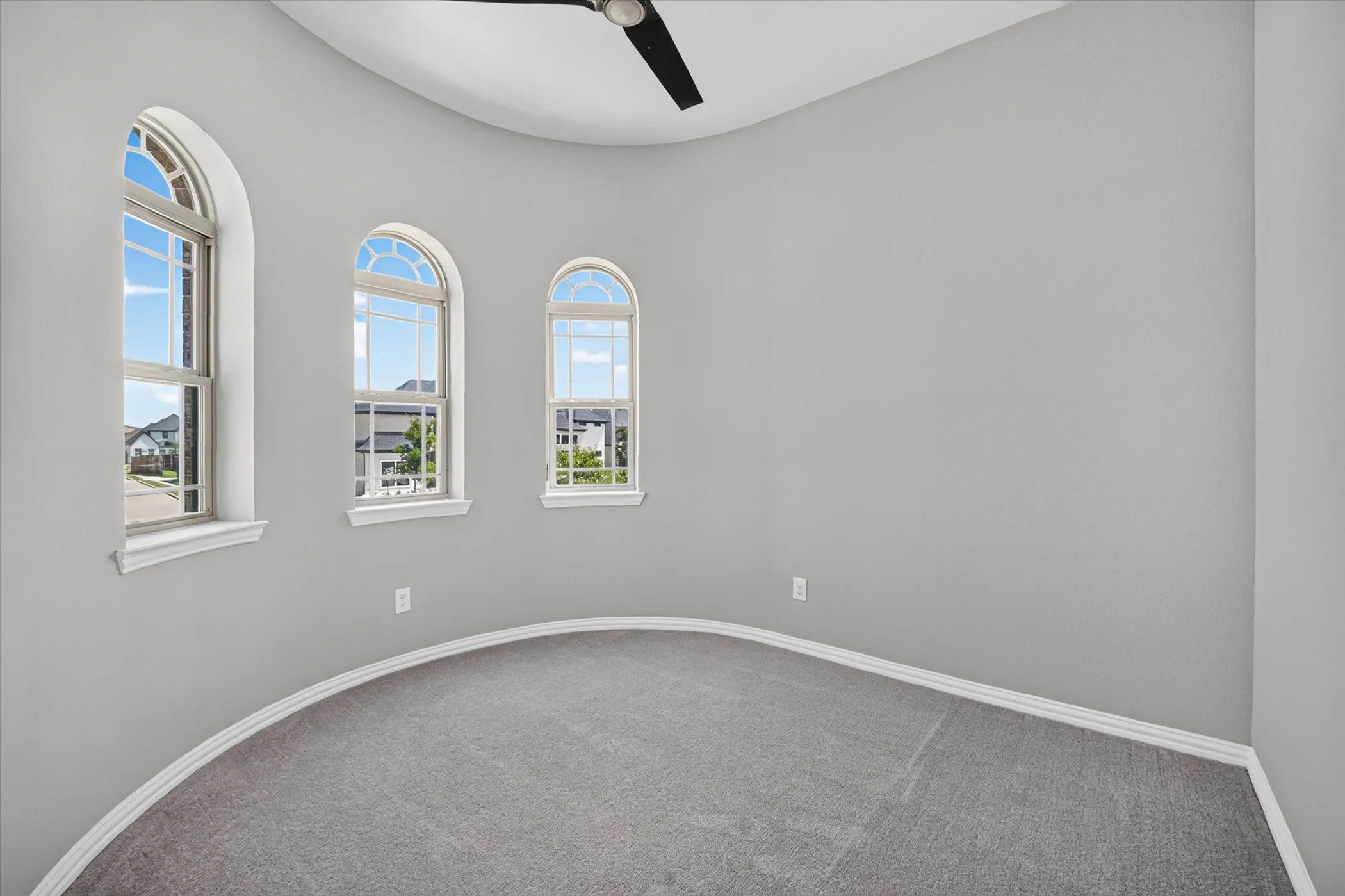 Single Family Residence For Sale in Collin County , 560 Featherstone Lane, Prosper, Texas 75078, 5 Bedroom, 4 Bathroom, 3 Garage spaces, 4,838 Sqft, built in 2018, mls#21311468, Real Estate Agent in Prosper, Homes For Sale in Collin county, Homes For Sale in Prosper, Realtor in Prosper Texas, Real Estate Brokerage Independent Realty Texas, Luminita Cordes Realtor