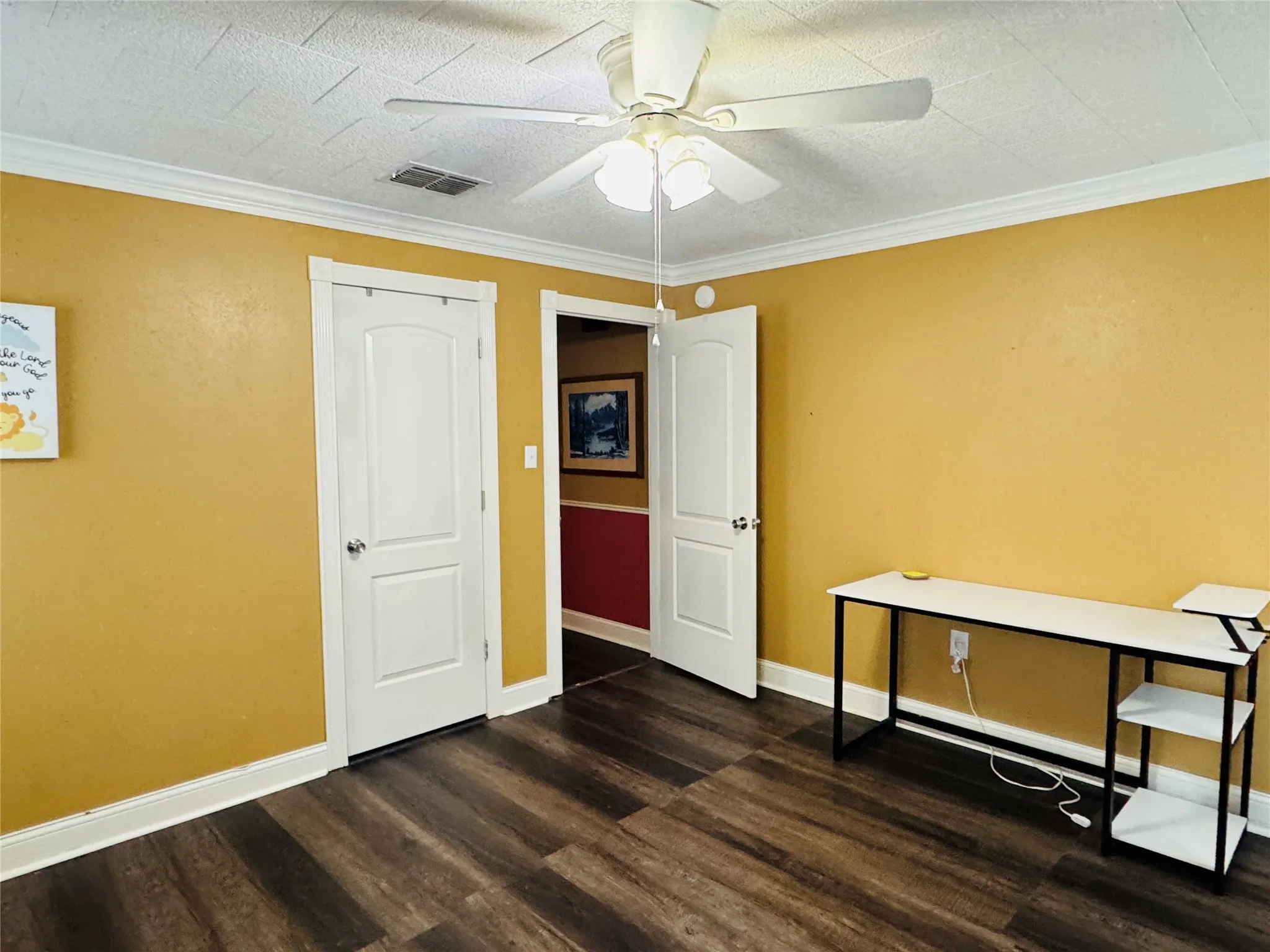 Secondary Bedroom doubles as Office & Guest Room