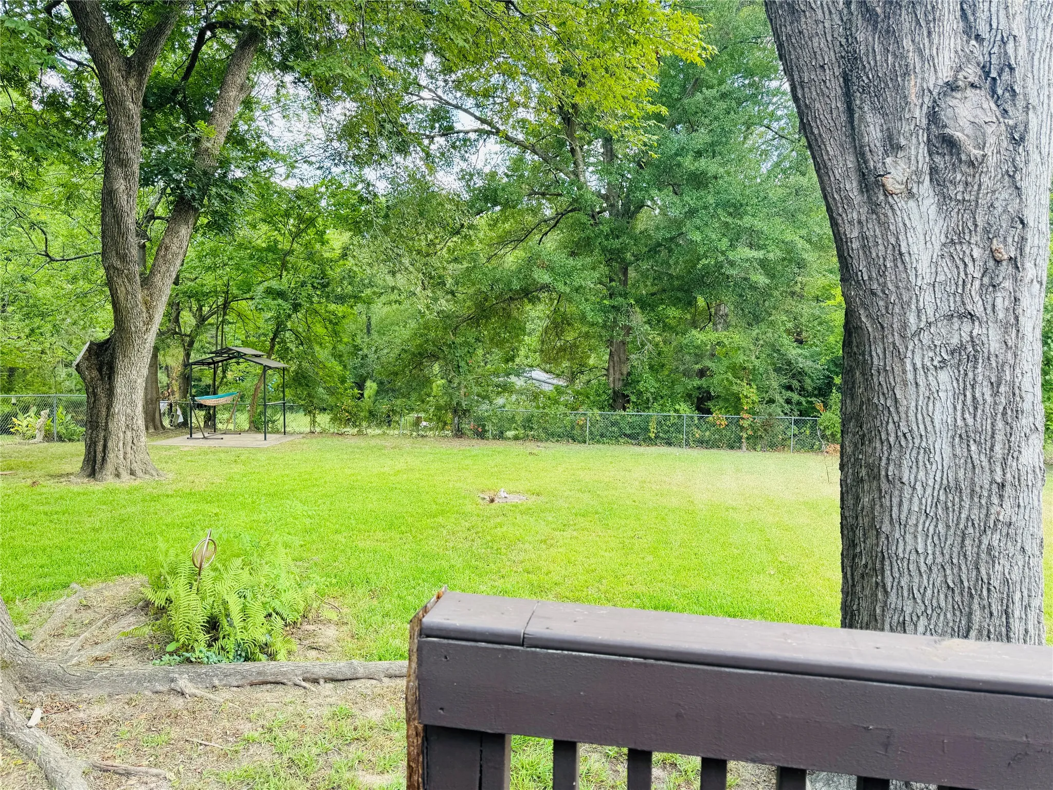 Single Family Residence For Sale in Wood County , 1007 N Johnson Street, Mineola, Texas 75773, 2 Bedroom, 1 Bathroom, Garage spaces, 1,277 Sqft, built in 1940, mls#21320317, Real Estate Agent in Mineola, Homes For Sale in Wood county, Homes For Sale in Mineola, Realtor in Mineola Texas, Real Estate Brokerage Independent Realty Texas, Luminita Cordes Realtor