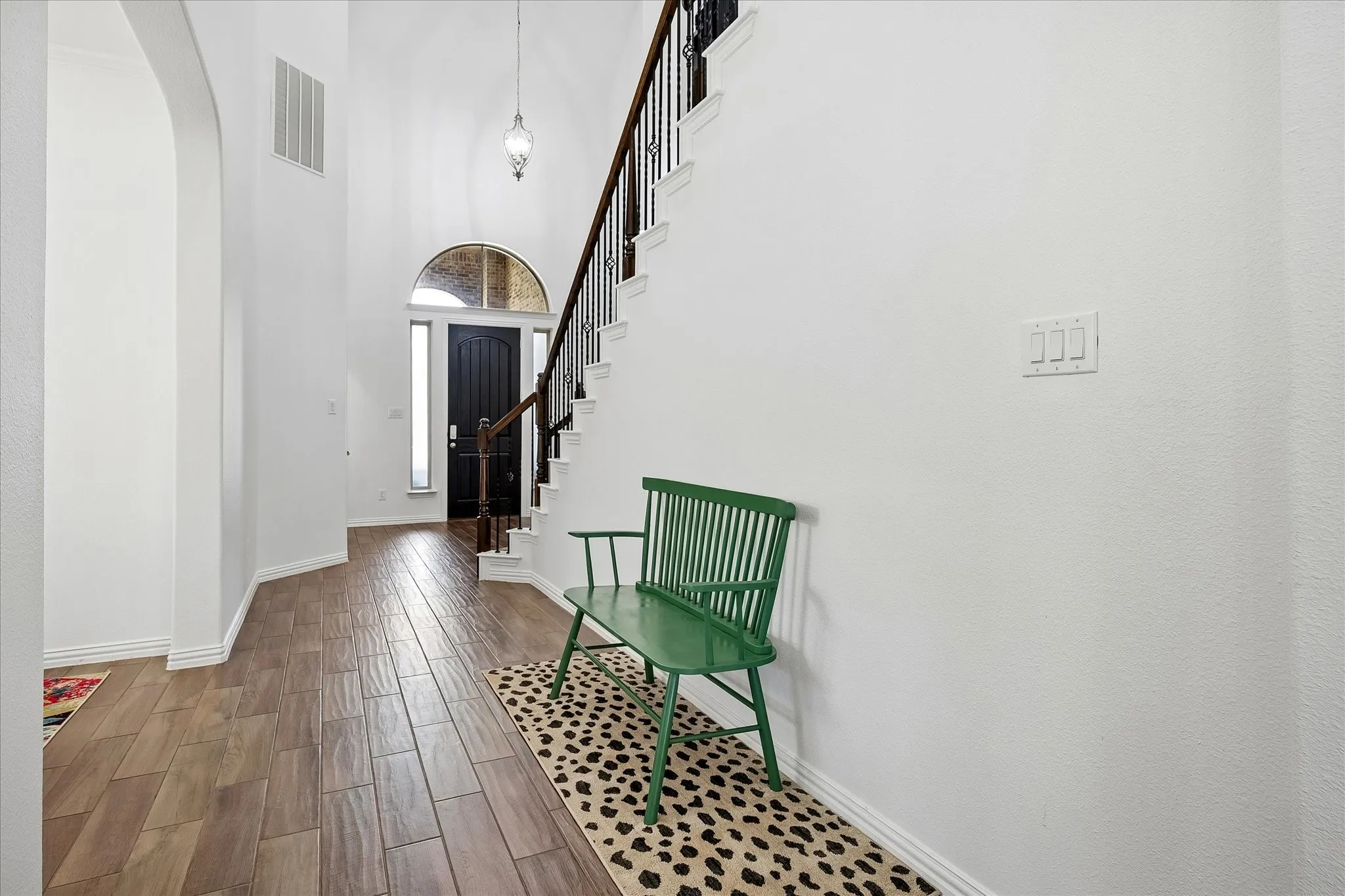 Single Family Residence For Sale in Denton County , 208 Equestrian Road, Hickory Creek, Texas 75065, 4 Bedroom, 4 Bathroom, 2 Garage spaces, 3,249 Sqft, built in 2016, mls#21312894, Real Estate Agent in Hickory Creek, Homes For Sale in Denton county, Homes For Sale in Hickory Creek, Realtor in Hickory Creek Texas, Real Estate Brokerage Independent Realty Texas, Luminita Cordes Realtor
