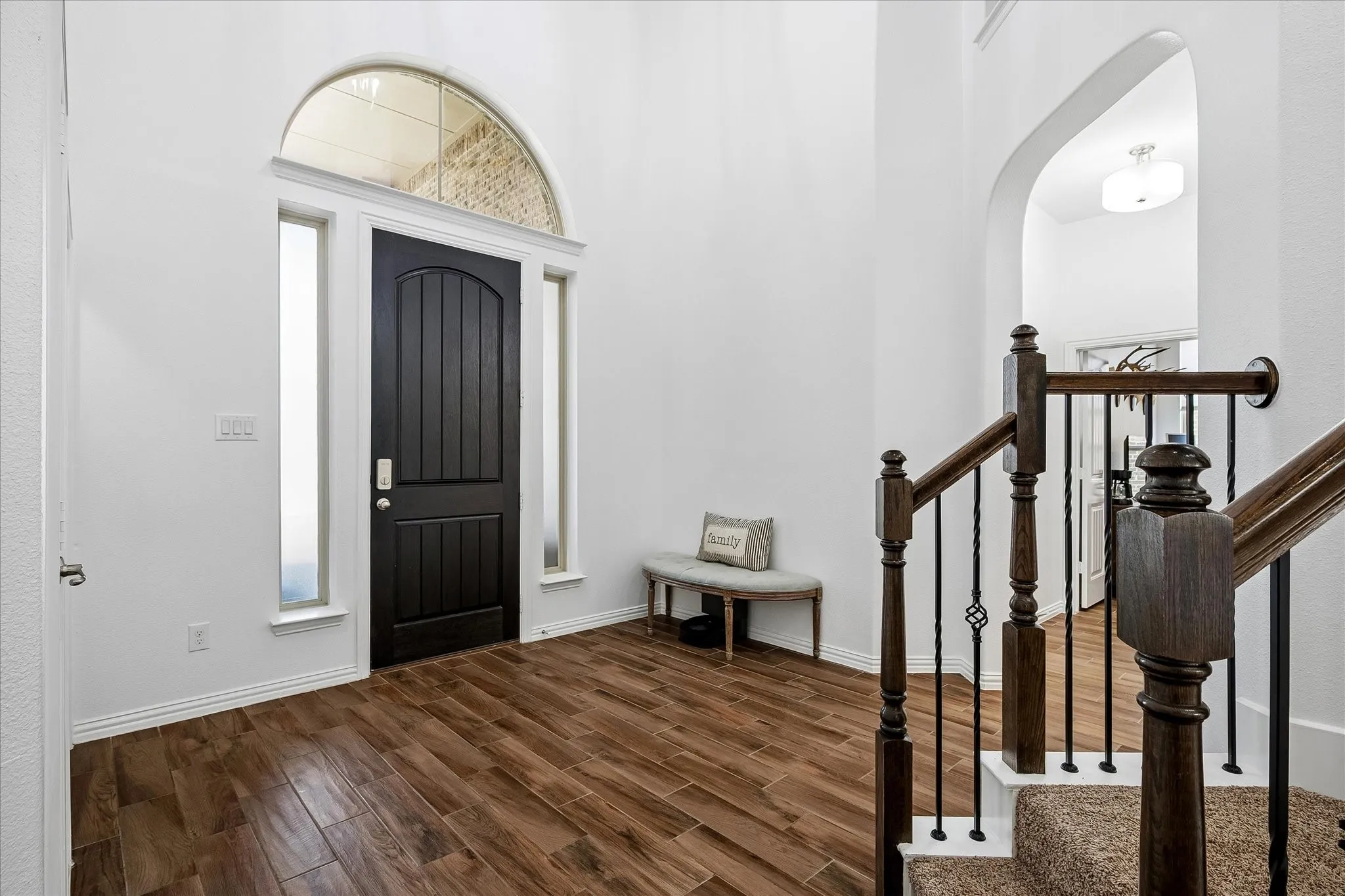 Single Family Residence For Sale in Denton County , 208 Equestrian Road, Hickory Creek, Texas 75065, 4 Bedroom, 4 Bathroom, 2 Garage spaces, 3,249 Sqft, built in 2016, mls#21312894, Real Estate Agent in Hickory Creek, Homes For Sale in Denton county, Homes For Sale in Hickory Creek, Realtor in Hickory Creek Texas, Real Estate Brokerage Independent Realty Texas, Luminita Cordes Realtor