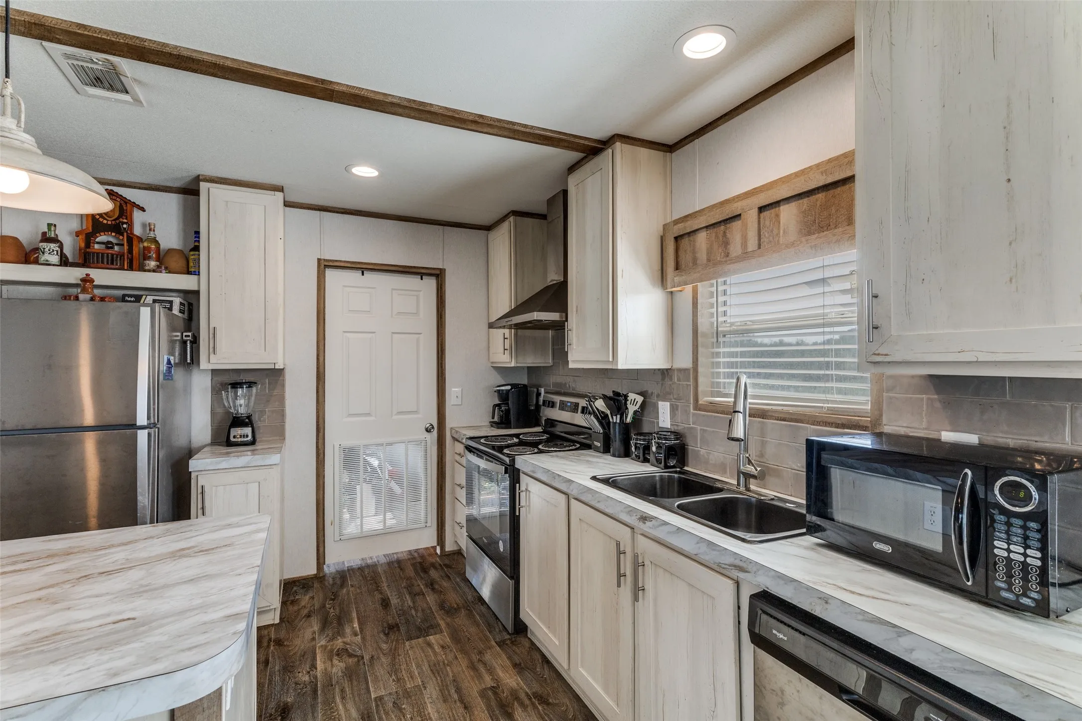 Mobile Home For Sale in Jack County , 4599 Burwick Road, Jacksboro, Texas 76458, 4 Bedrooms, 2 Bathrooms, Garage spaces, 1,782 Sqft, built in 2022, Price $444,900, mls#21320797, Real Estate Agent in Jacksboro, Homes For Sale in Jack county, Homes For Sale in Jacksboro, Realtor in Jacksboro Texas, Real Estate Brokerage Independent Realty Texas, Luminita Cordes Realtor