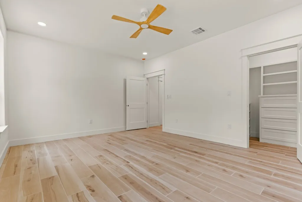 Single Family Residence For Sale in Harrison County , 115 Cottonwood Circle, Hallsville, Texas 75605, 5 Bedroom, 4 Bathroom, 2 Garage spaces, 3,161 Sqft, built in 2026, mls#21320440, Real Estate Agent in Hallsville, Homes For Sale in Harrison county, Homes For Sale in Hallsville, Realtor in Hallsville Texas, Real Estate Brokerage Independent Realty Texas, Luminita Cordes Realtor