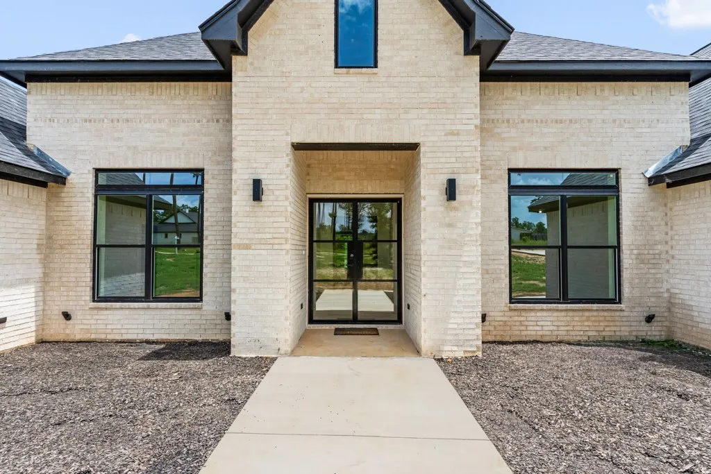 Single Family Residence For Sale in Harrison County , 115 Cottonwood Circle, Hallsville, Texas 75605, 5 Bedroom, 4 Bathroom, 2 Garage spaces, 3,161 Sqft, built in 2026, mls#21320440, Real Estate Agent in Hallsville, Homes For Sale in Harrison county, Homes For Sale in Hallsville, Realtor in Hallsville Texas, Real Estate Brokerage Independent Realty Texas, Luminita Cordes Realtor