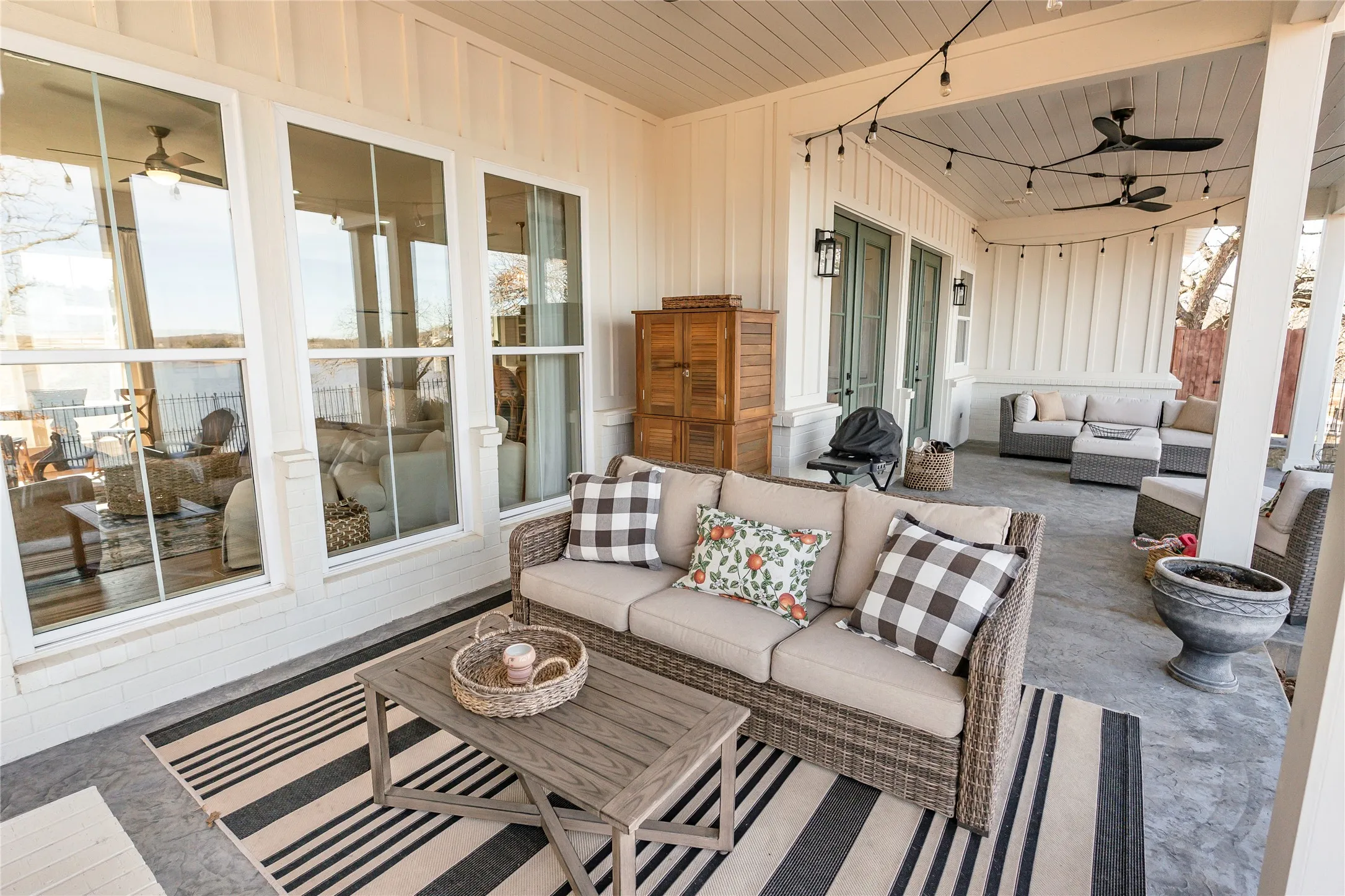 Single Family Residence For Sale in Montague County , 1061 Tradewinds Road, Nocona, Texas 76255, 3 Bedroom, 3 Bathroom, Garage spaces, 2,507 Sqft, built in 2023, mls#21320801, Real Estate Agent in Nocona, Homes For Sale in Montague county, Homes For Sale in Nocona, Realtor in Nocona Texas, Real Estate Brokerage Independent Realty Texas, Luminita Cordes Realtor