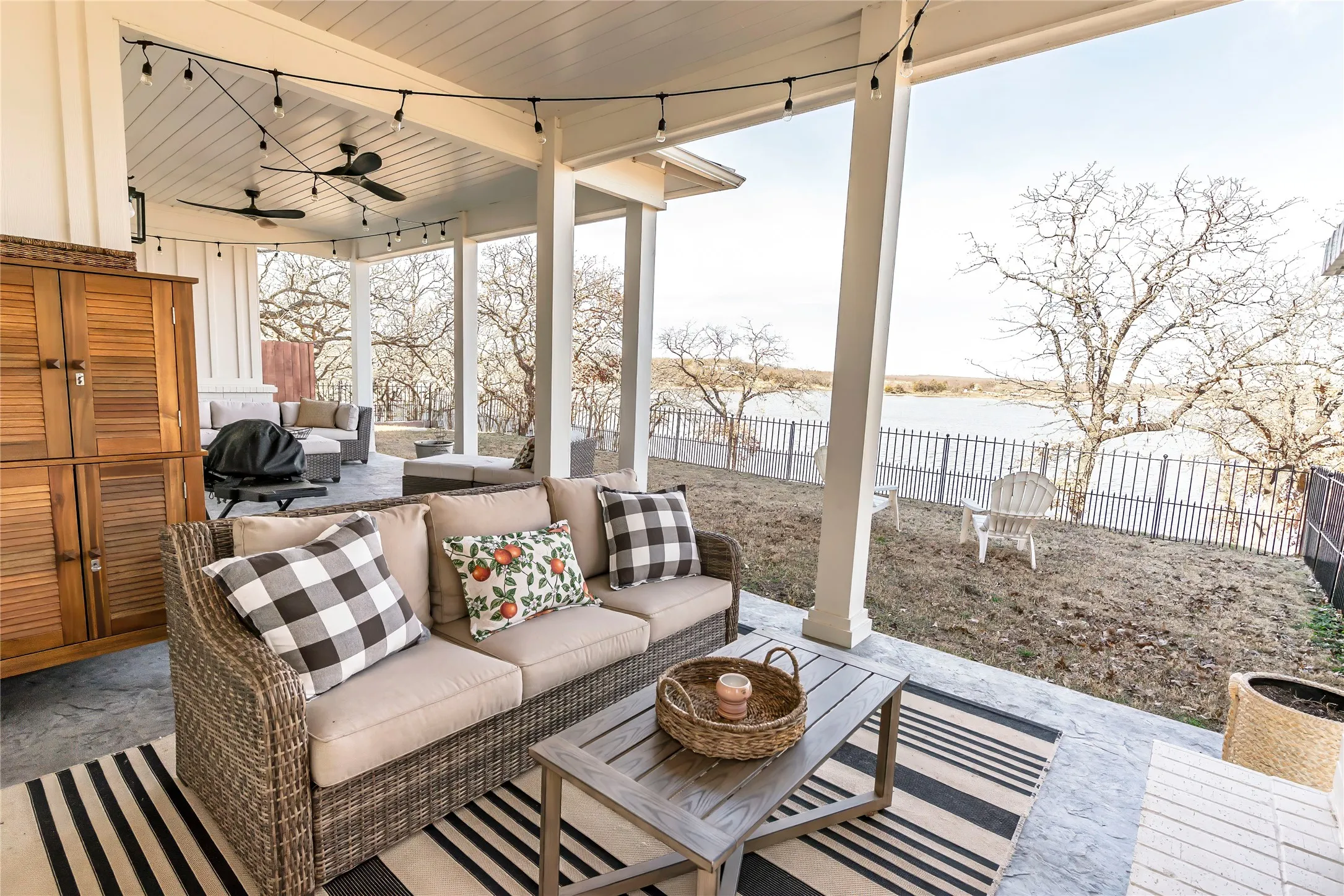 Single Family Residence For Sale in Montague County , 1061 Tradewinds Road, Nocona, Texas 76255, 3 Bedroom, 3 Bathroom, Garage spaces, 2,507 Sqft, built in 2023, mls#21320801, Real Estate Agent in Nocona, Homes For Sale in Montague county, Homes For Sale in Nocona, Realtor in Nocona Texas, Real Estate Brokerage Independent Realty Texas, Luminita Cordes Realtor
