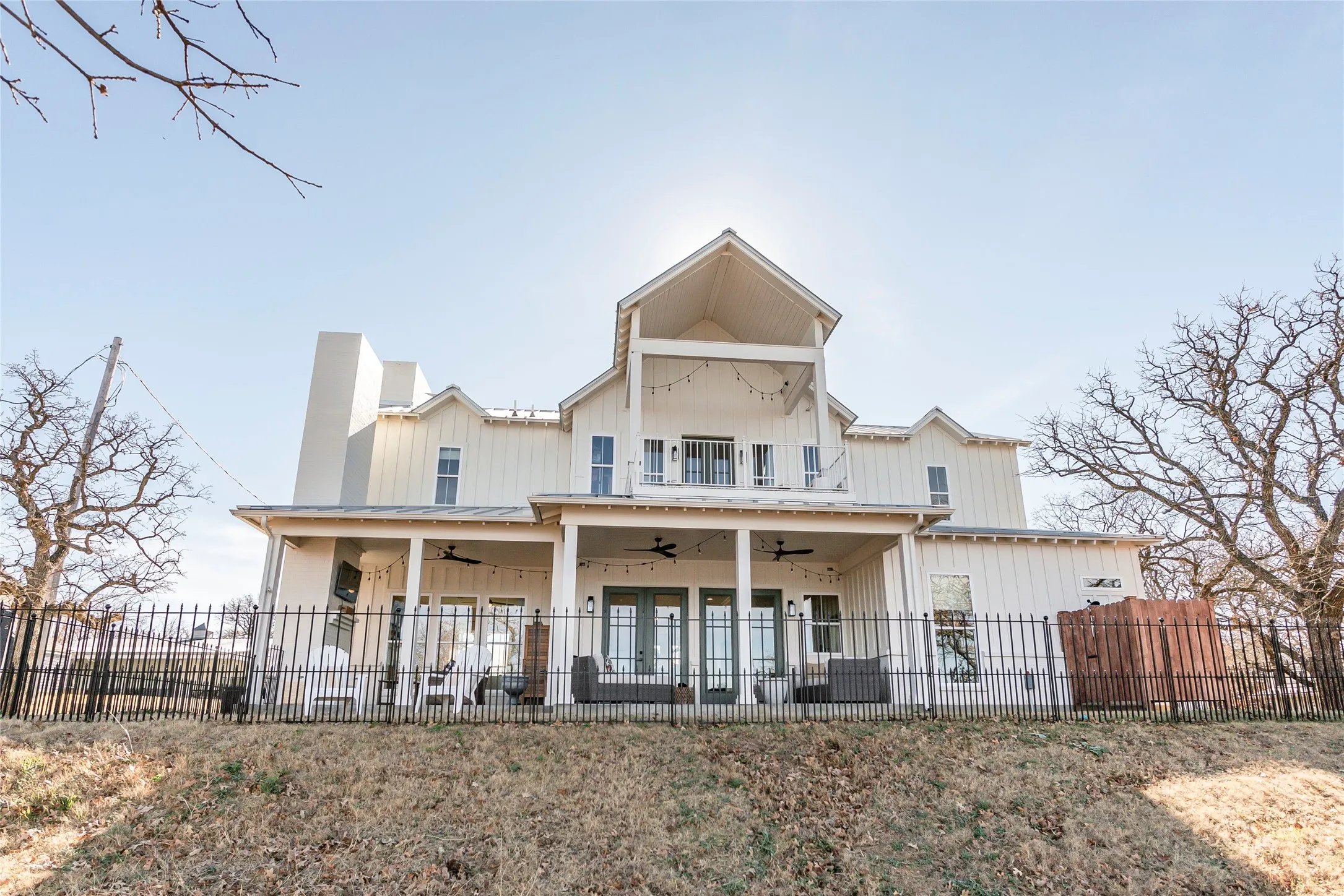Single Family Residence For Sale in Montague County , 1061 Tradewinds Road, Nocona, Texas 76255, 3 Bedroom, 3 Bathroom, Garage spaces, 2,507 Sqft, built in 2023, mls#21320801, Real Estate Agent in Nocona, Homes For Sale in Montague county, Homes For Sale in Nocona, Realtor in Nocona Texas, Real Estate Brokerage Independent Realty Texas, Luminita Cordes Realtor