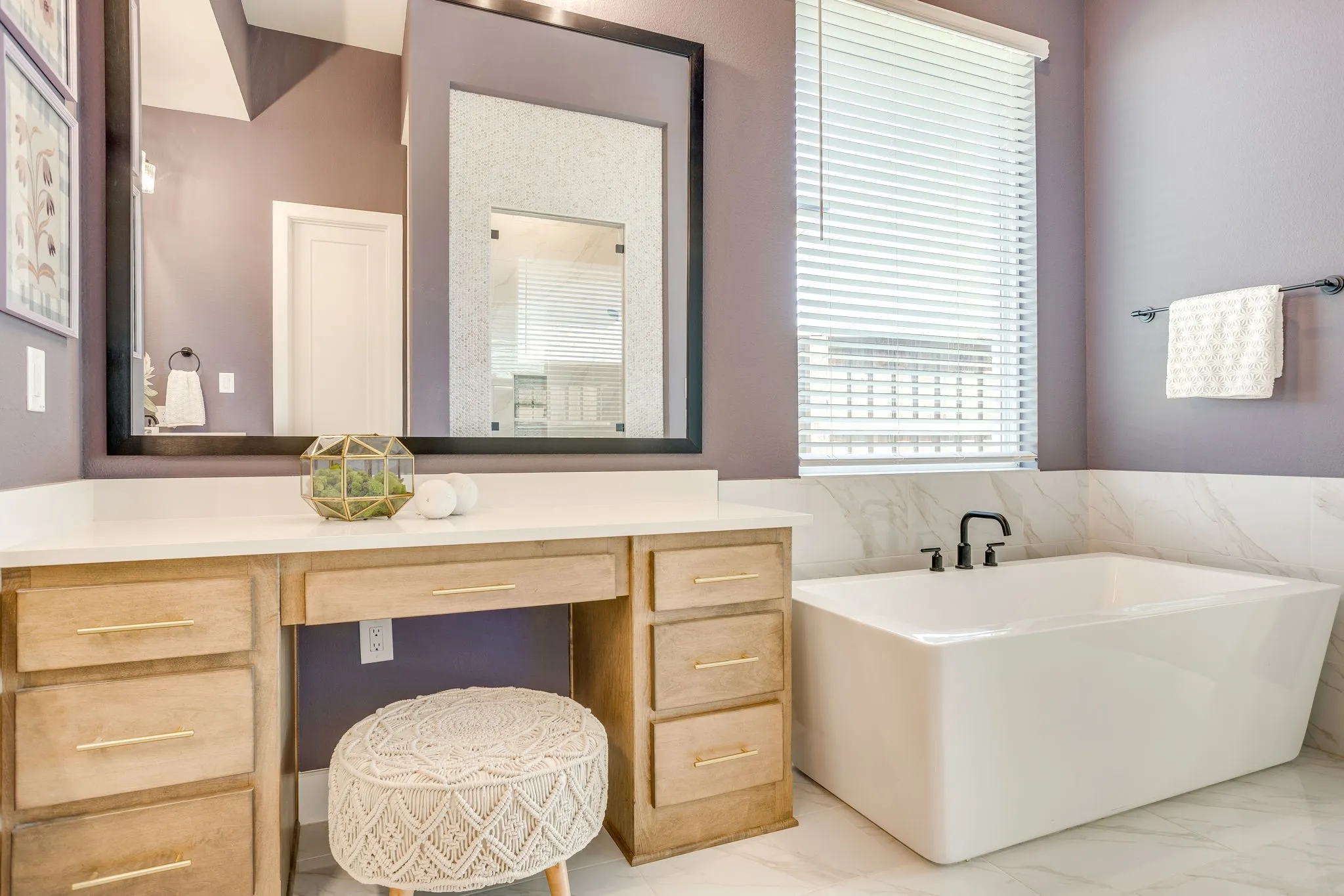 Single Family Residence For Sale in Parker County , 2137 Rolling Oaks Drive, Fort Worth, Texas 76008, 4 Bedroom, 4 Bathroom, 3 Garage spaces, 3,145 Sqft, built in 2024, mls#21315608, Real Estate Agent in Fort Worth, Homes For Sale in Parker county, Homes For Sale in Fort Worth, Realtor in Fort Worth Texas, Real Estate Brokerage Independent Realty Texas, Luminita Cordes Realtor